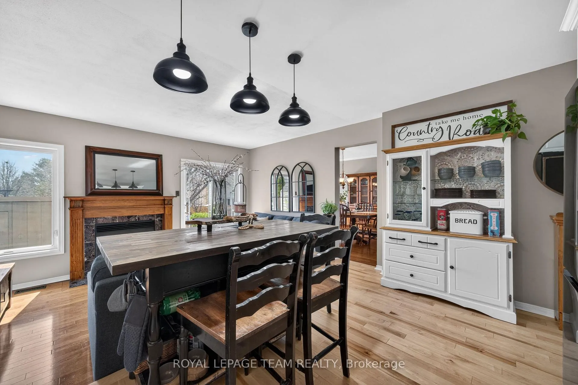 Photo 19 of 151 Equestrian Drive, Ottawa, Kanata - Bridlewood — HOMEH