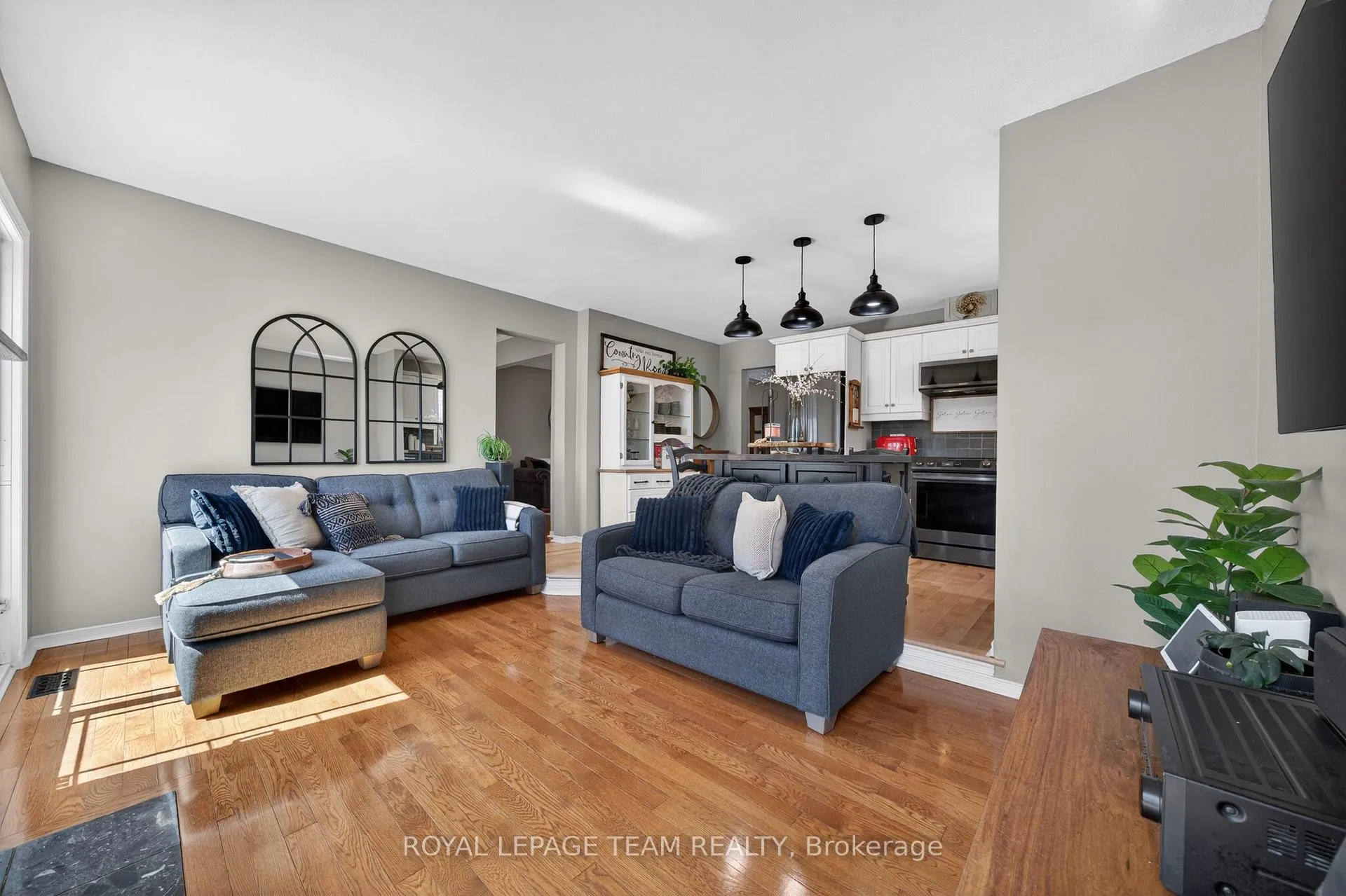 Photo 21 of 151 Equestrian Drive, Ottawa, Kanata - Bridlewood — HOMEH