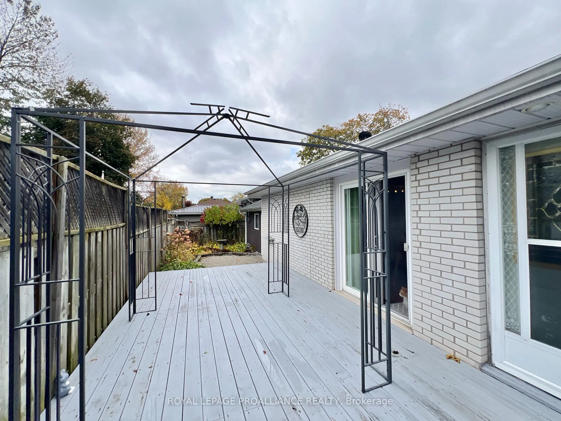 Photo 20 of 11 Stavebank Road, Belleville, Belleville Ward — HOMEH