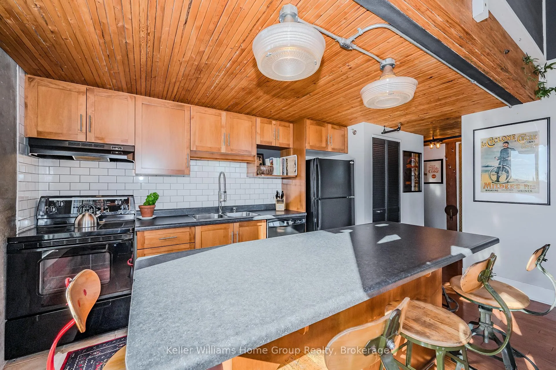 Photo 13 of Unit 302, 26 Ontario Street, Guelph, St. Patrick's Ward — HOMEH