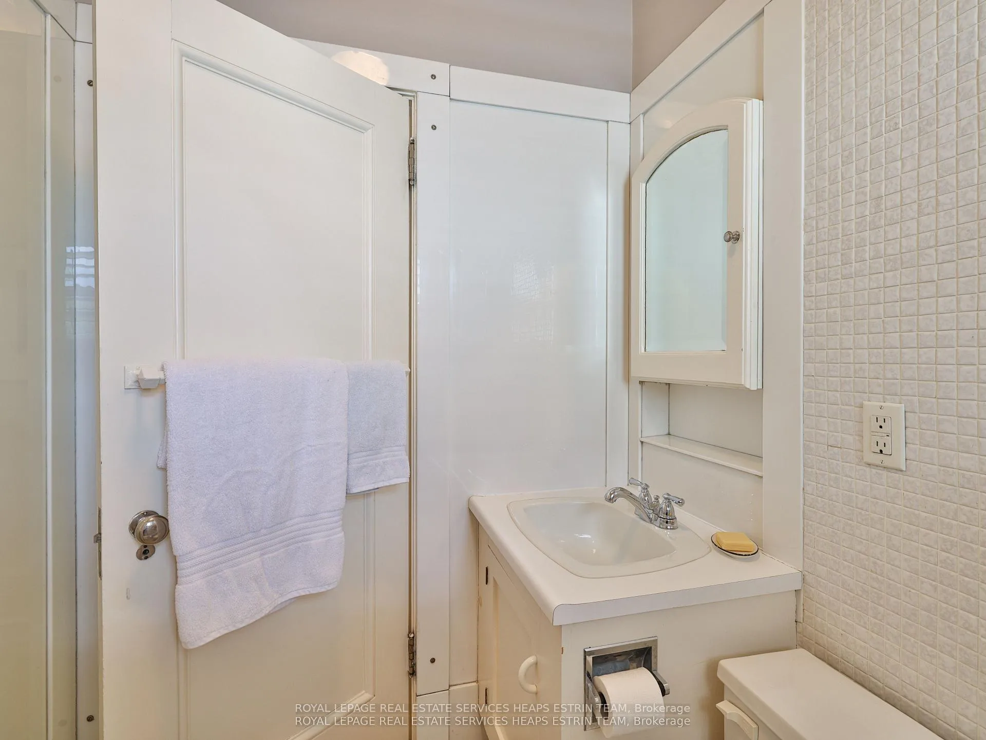 Photo 22 of 133, 135 & 139 Hudson Drive, Toronto, Rosedale-Moore Park — HOMEH