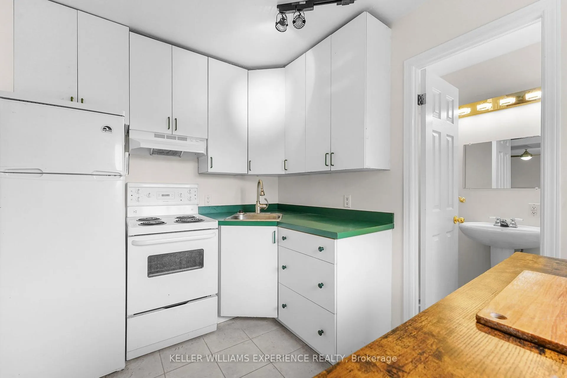 Photo 21 of 190 Centre Street, Essa, Angus — HOMEH