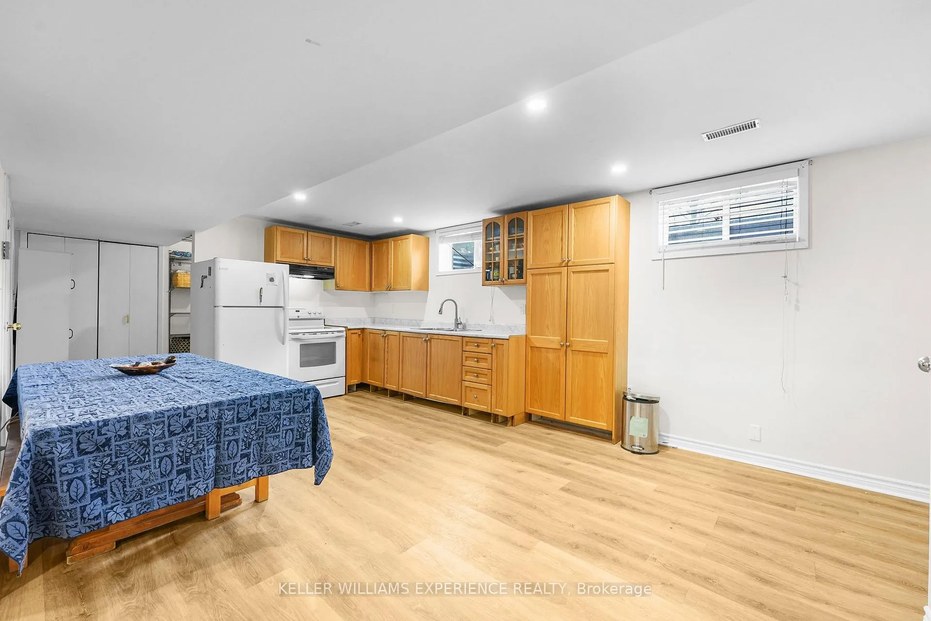 Photo 25 of 190 Centre Street, Essa, Angus — HOMEH