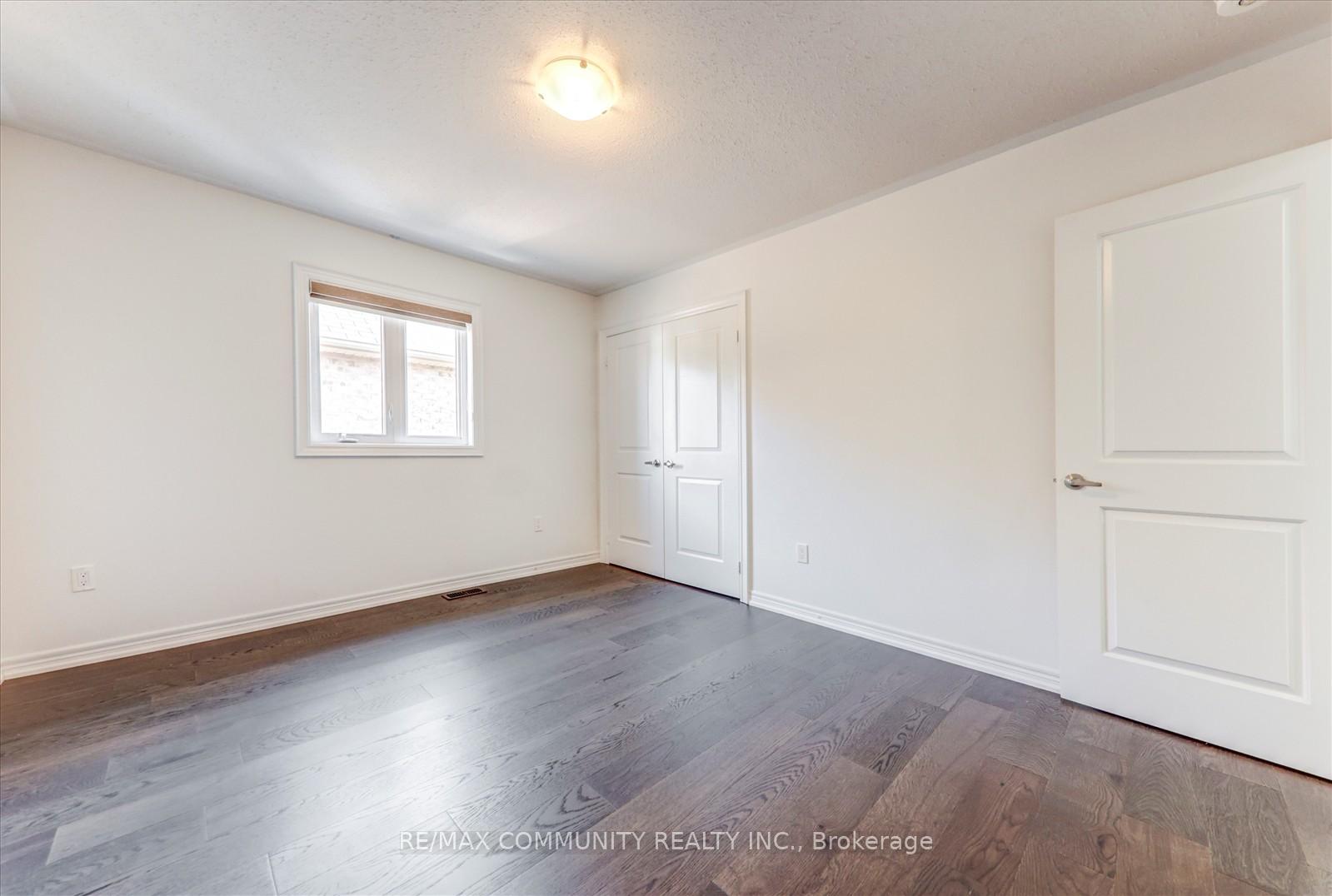 Photo 28 of 10 Whitehand Drive, Clarington, Newcastle — HOMEH