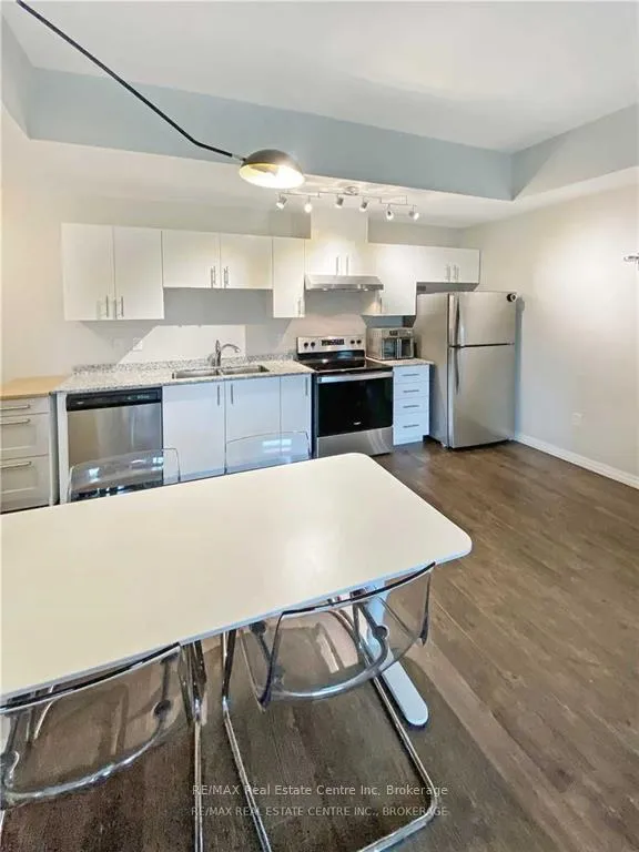 Photo 5 of Unit 420, 35 Kingsbury Square, Guelph, Pineridge/Westminster Woods — HOMEH