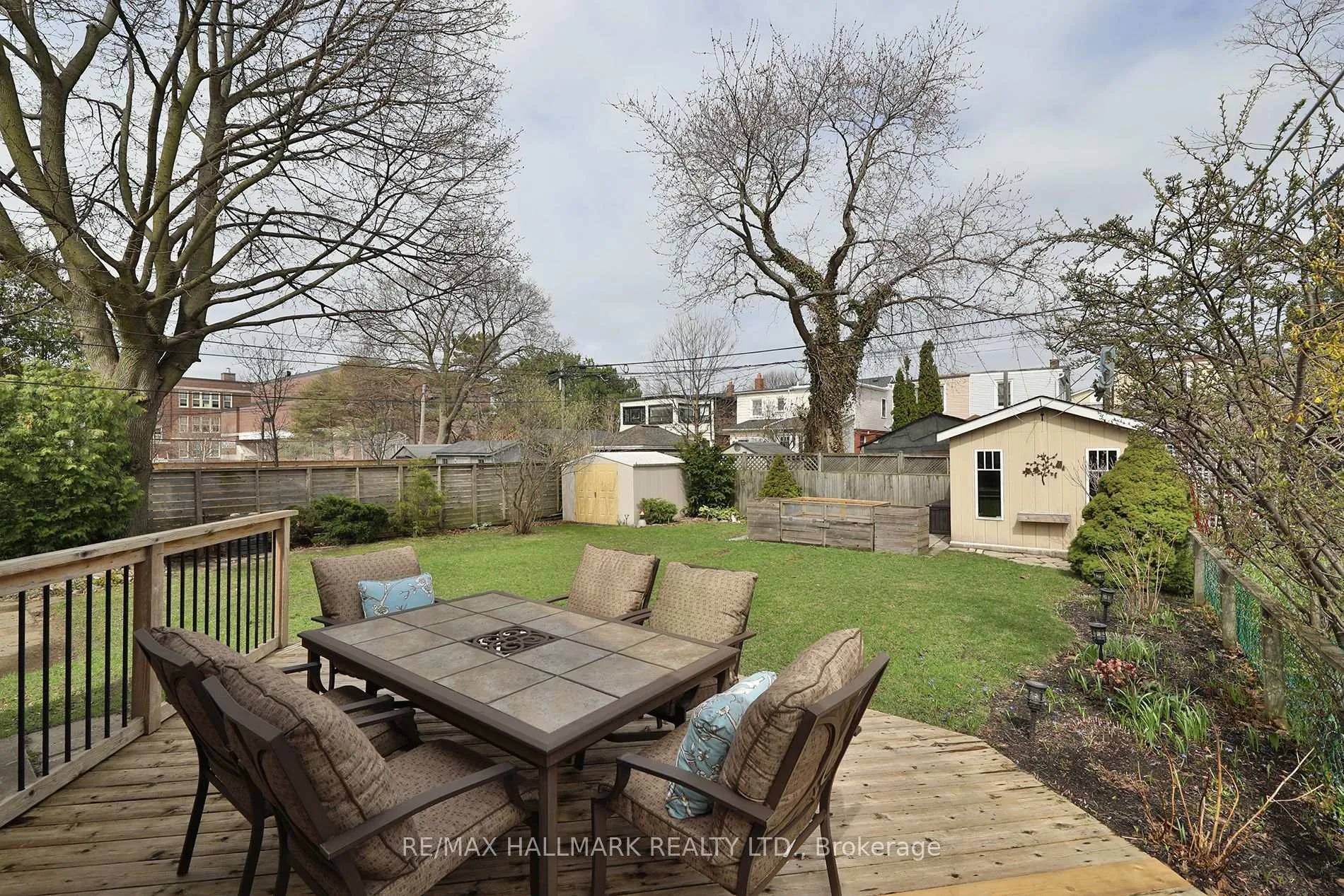 Photo 26 of 274 Wolverleigh Boulevard, Toronto, Danforth — HOMEH