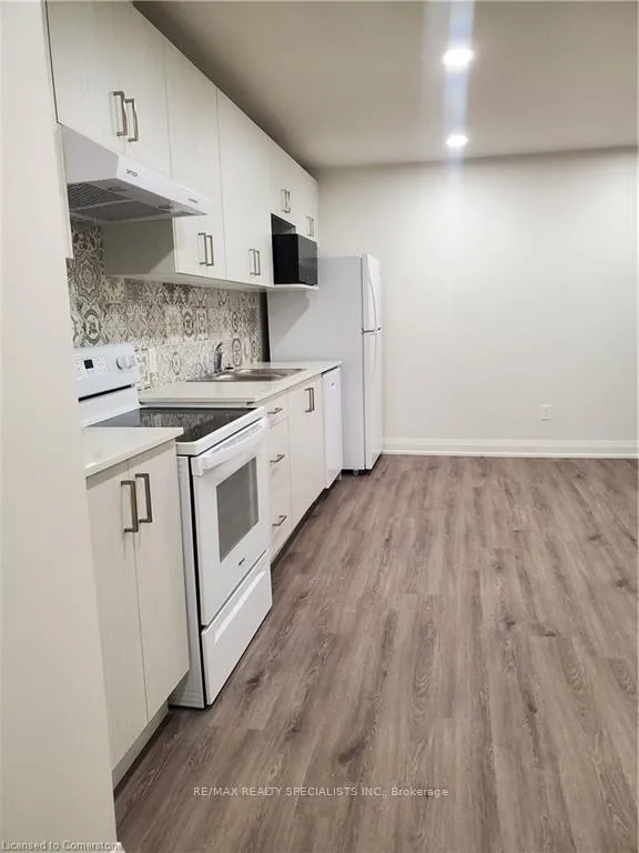 Photo 3 of Unit #204, 307 King Street E, Hamilton, Beasley — HOMEH