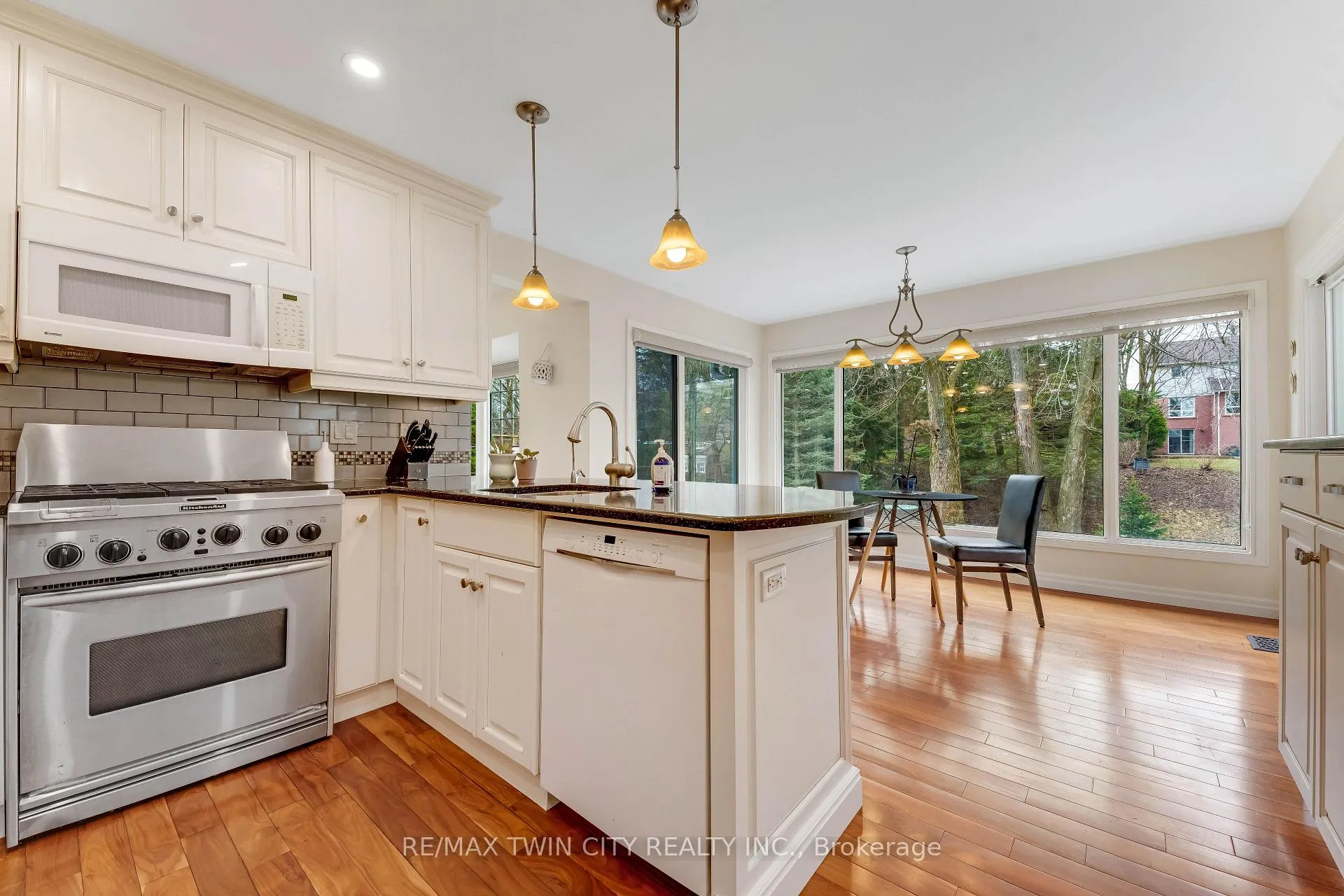 Photo 4 of 109 Ashberry Place, Waterloo — HOMEH