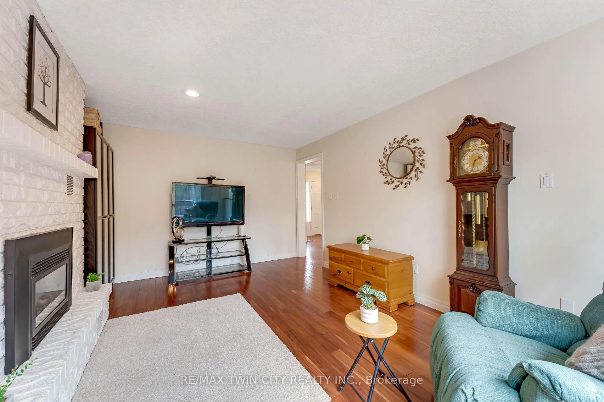 Photo 17 of 109 Ashberry Place, Waterloo — HOMEH