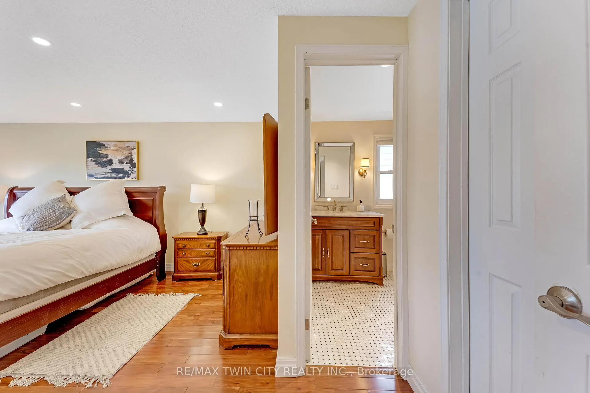 Photo 25 of 109 Ashberry Place, Waterloo — HOMEH