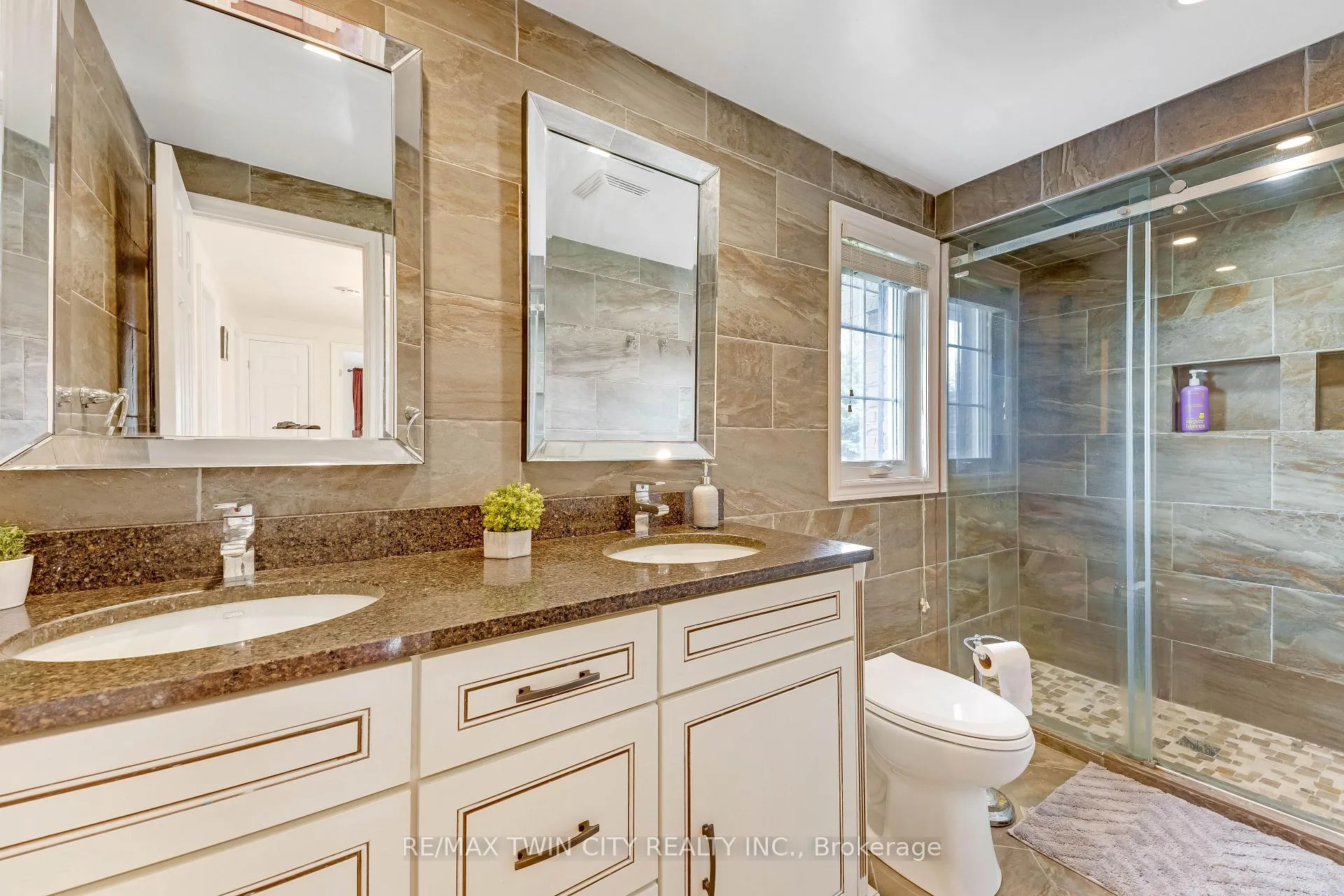 Photo 30 of 109 Ashberry Place, Waterloo — HOMEH
