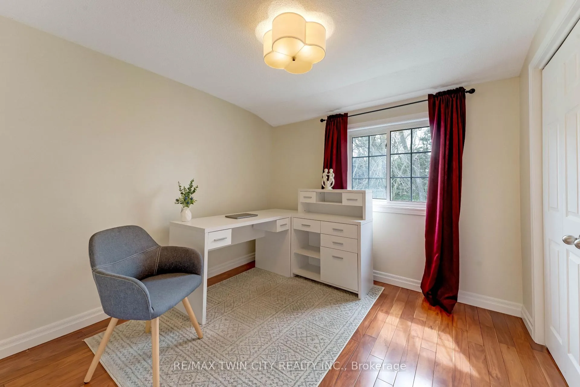 Photo 34 of 109 Ashberry Place, Waterloo — HOMEH
