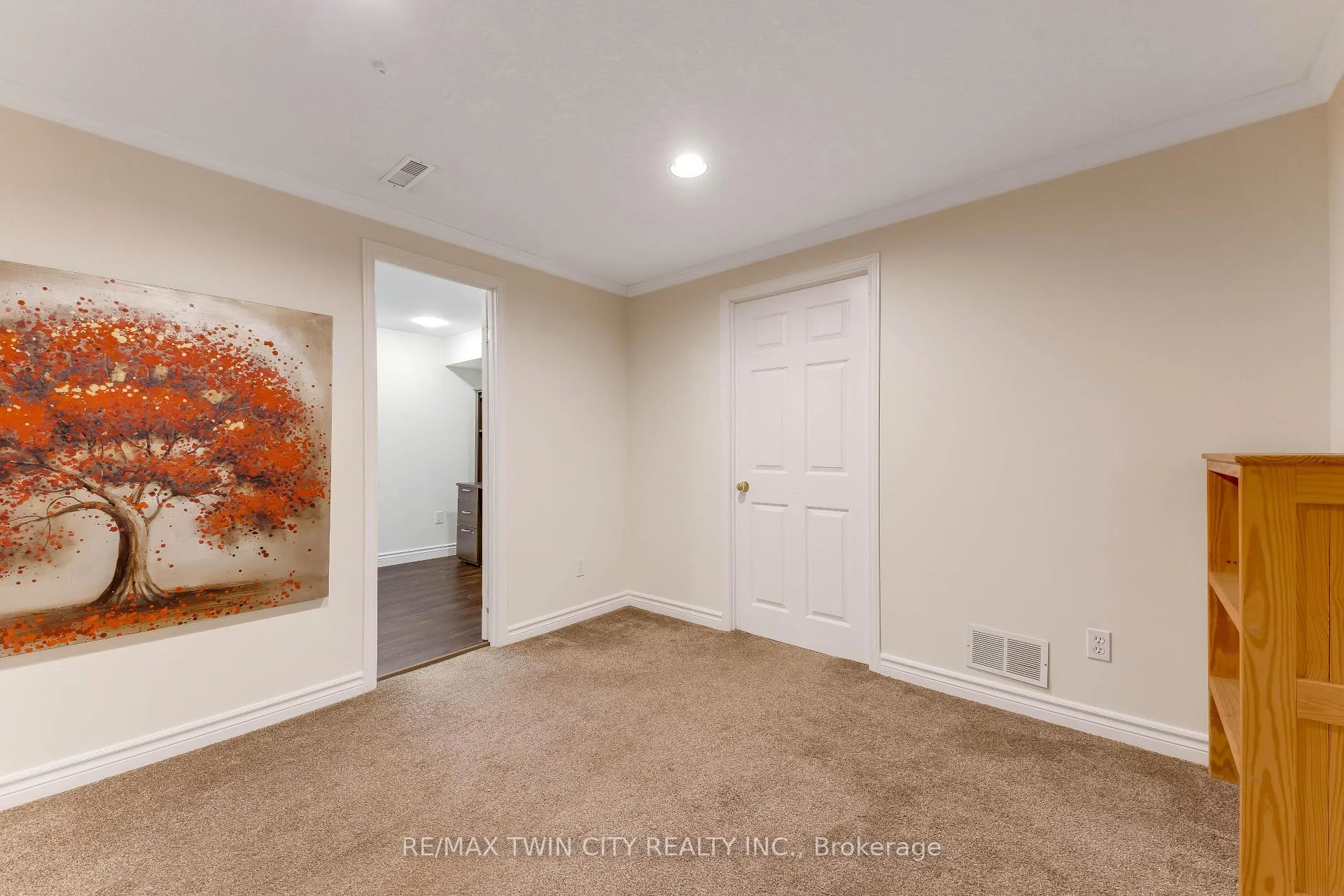 Photo 40 of 109 Ashberry Place, Waterloo — HOMEH
