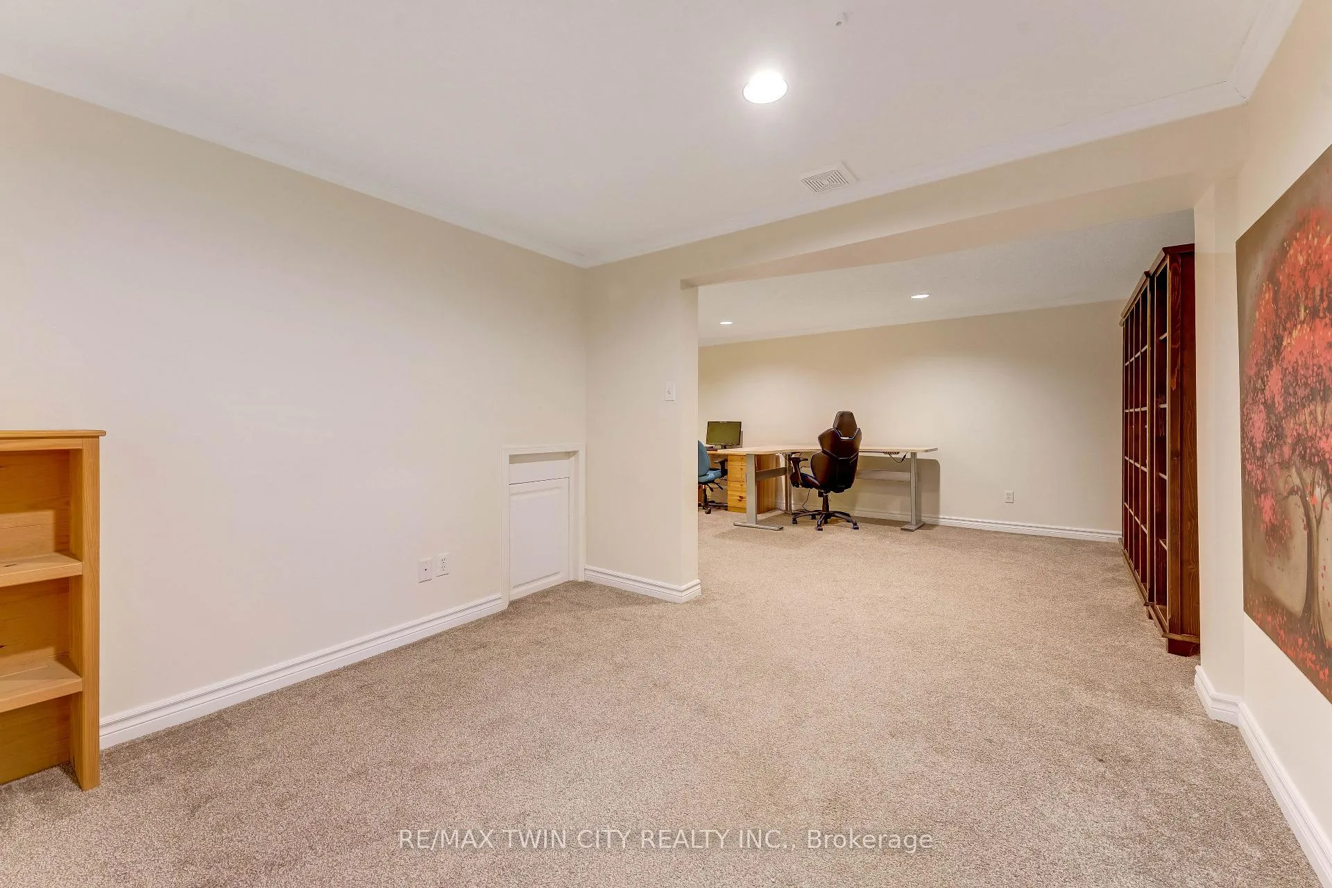 Photo 41 of 109 Ashberry Place, Waterloo — HOMEH