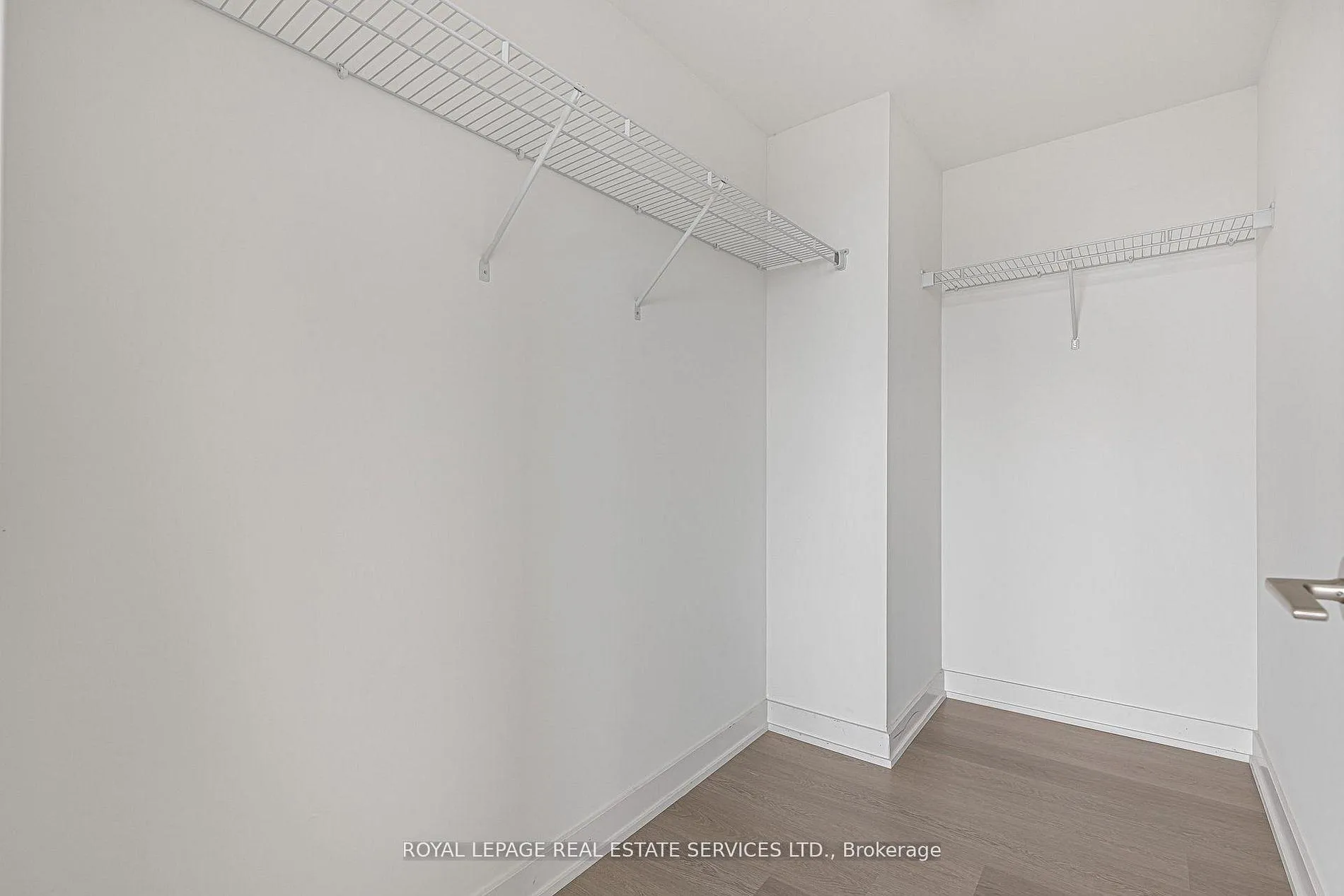 Photo 13 of Unit 907, 859 The Queensway, Etobicoke, Stonegate-Queensway — HOMEH