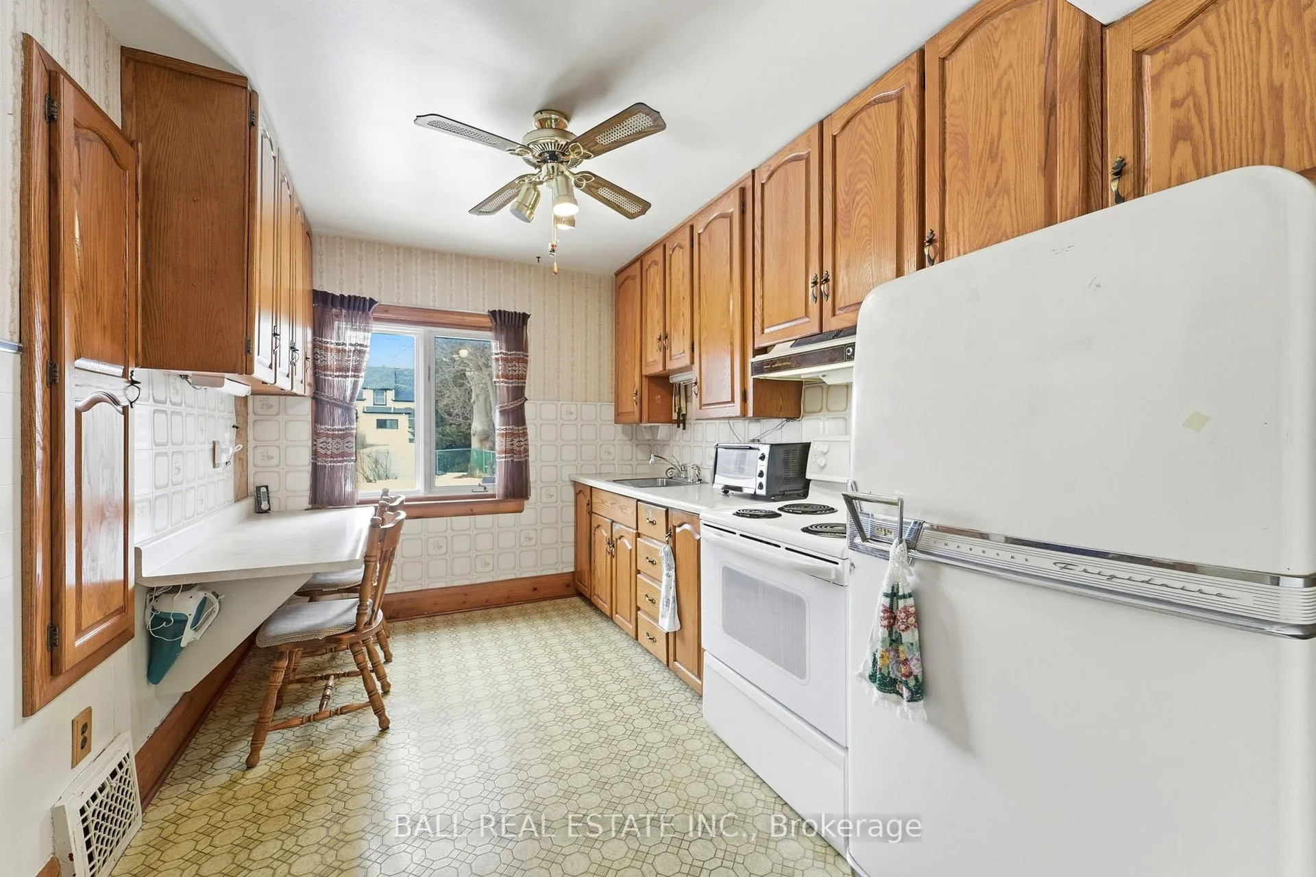 Photo 17 of 30 Thomas Street, Oshawa, Lakeview — HOMEH
