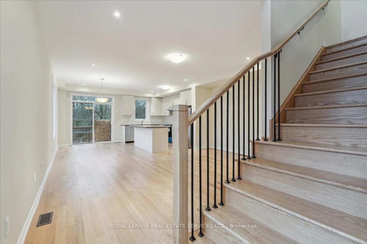 Photo 5 of 2090 Ellerston Common, Burlington, Tyandaga — HOMEH