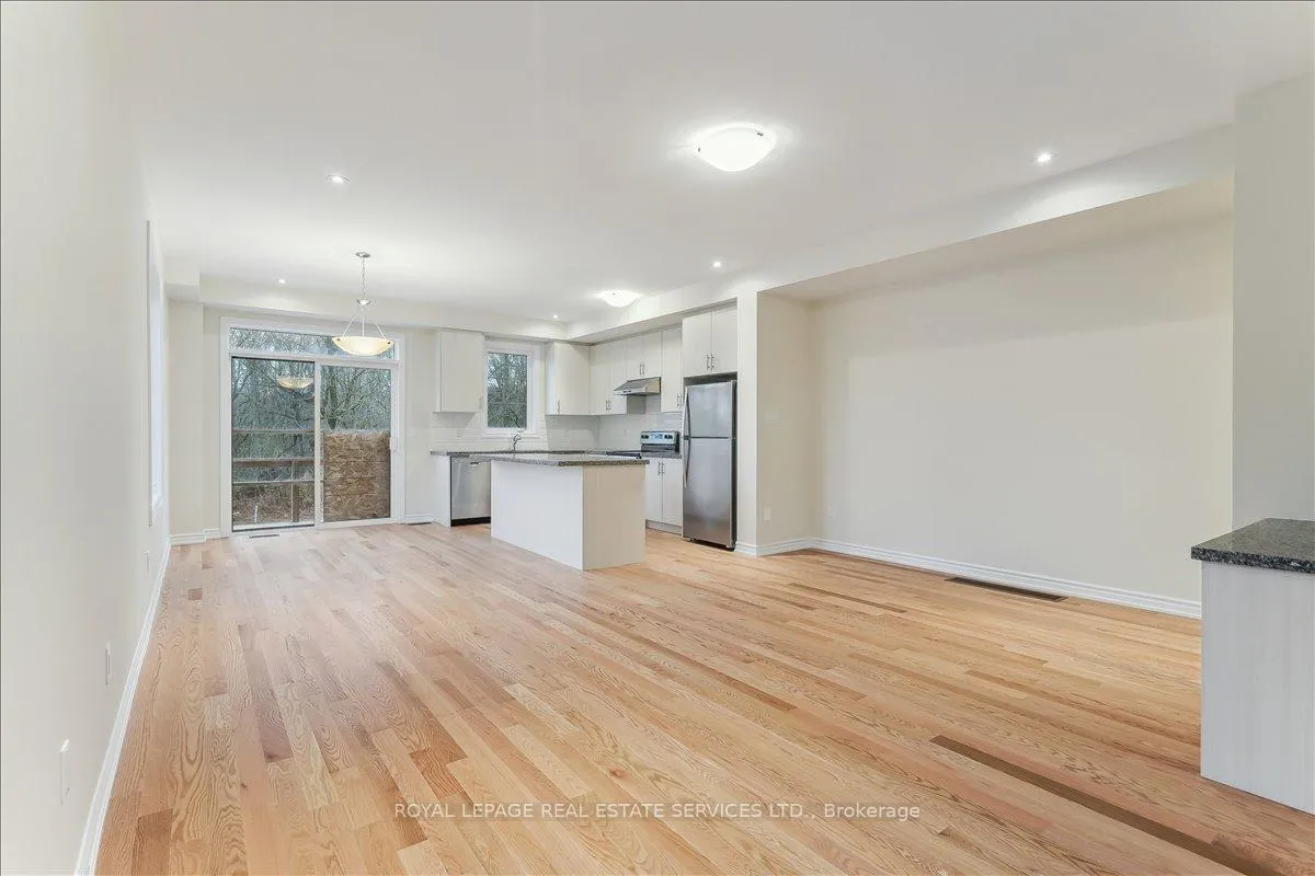 Photo 7 of 2090 Ellerston Common, Burlington, Tyandaga — HOMEH