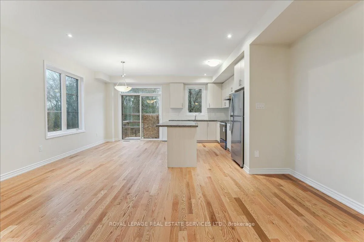 Photo 8 of 2090 Ellerston Common, Burlington, Tyandaga — HOMEH