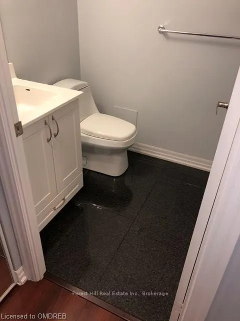 Photo 12 of Unit 309, 1940 Ironstone Drive, Burlington, Uptown — HOMEH