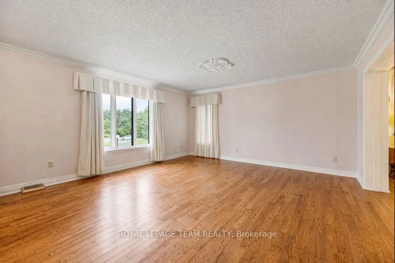 Photo 6 of 591 Bellamy Road, McNab/Braeside, Mcnab/Braeside Twps — HOMEH