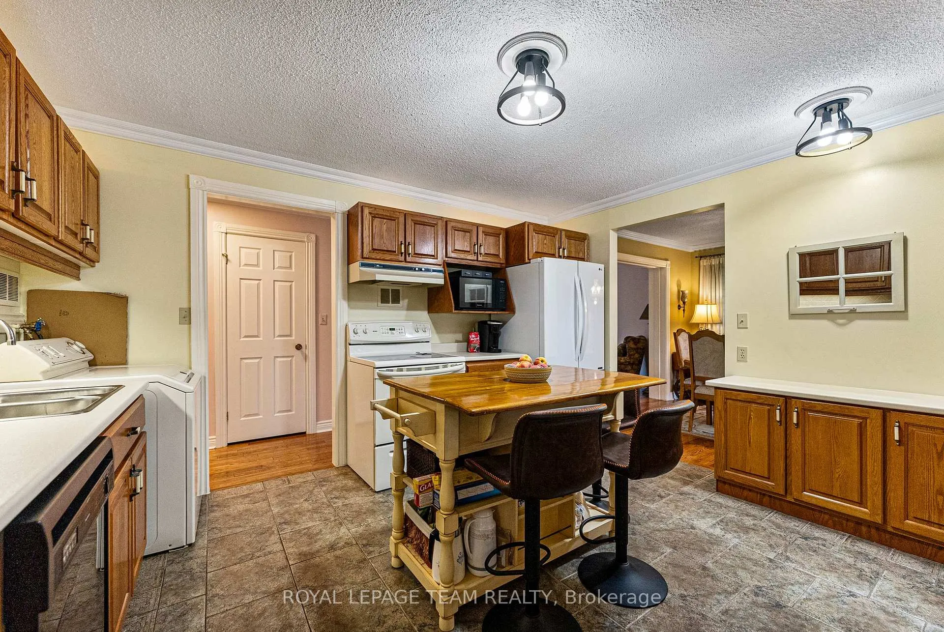 Photo 16 of 591 Bellamy Road, McNab/Braeside, Mcnab/Braeside Twps — HOMEH
