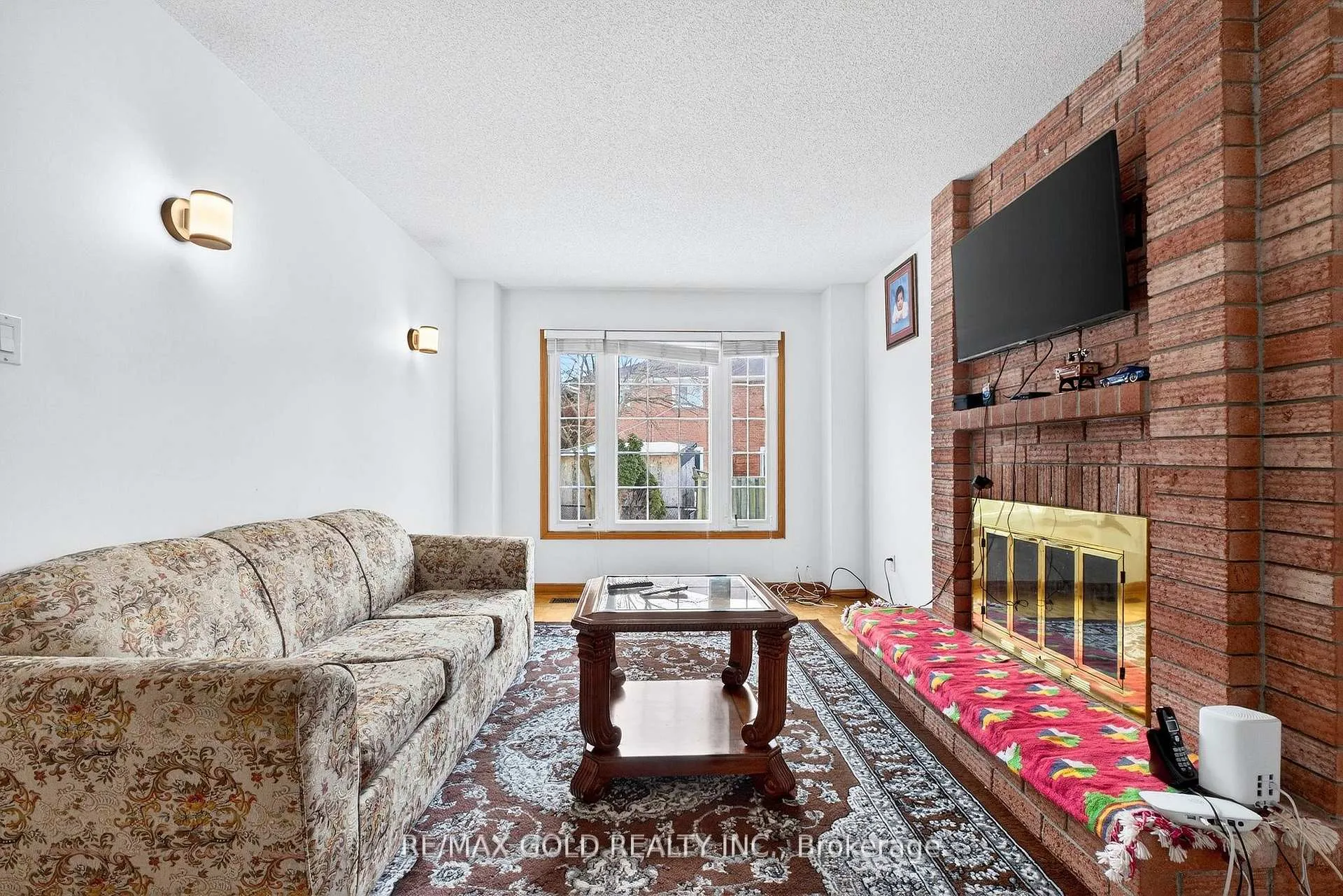 Photo 8 of 16 Rodwell Court, Brampton, Fletcher's Creek South — HOMEH