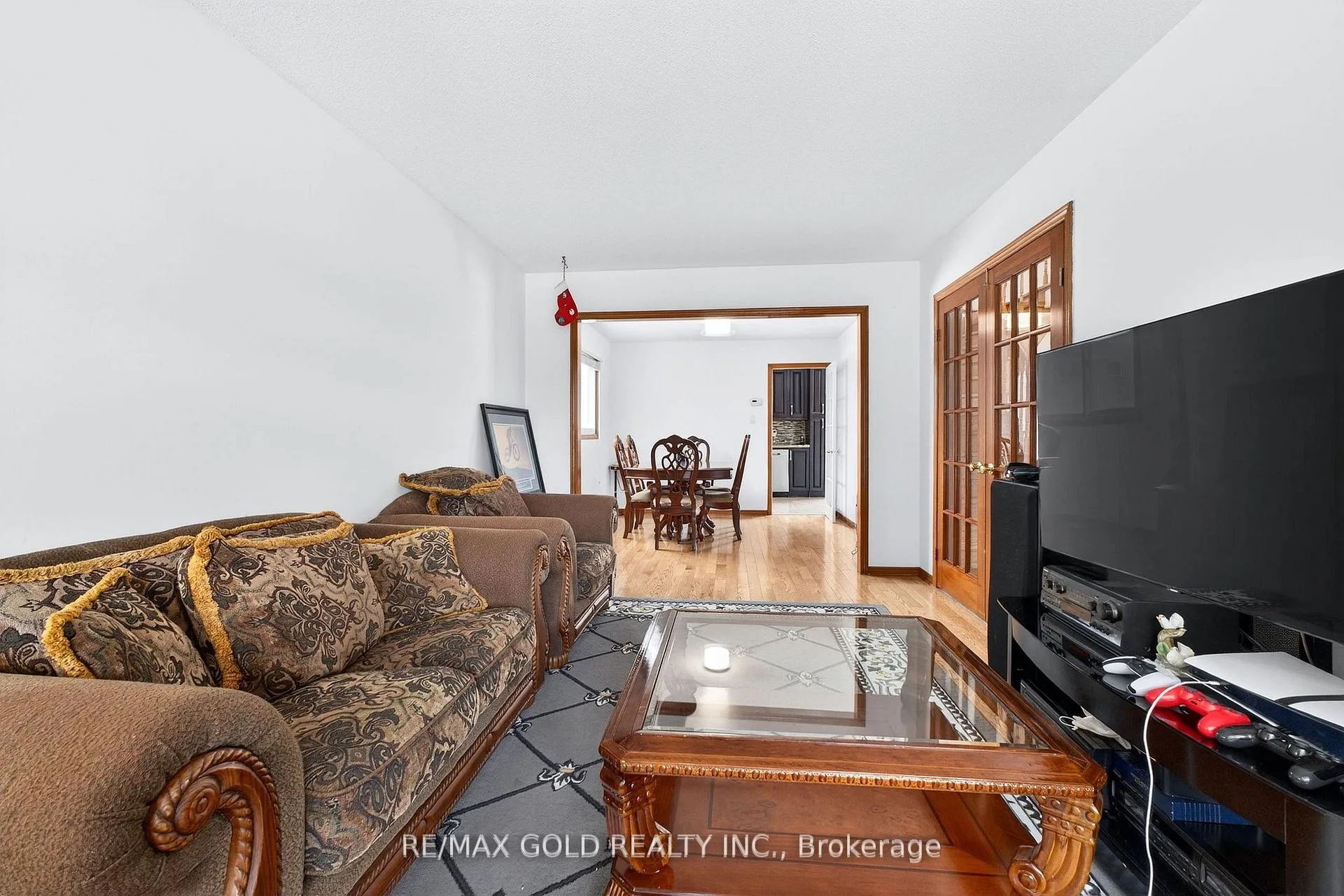 Photo 14 of 16 Rodwell Court, Brampton, Fletcher's Creek South — HOMEH