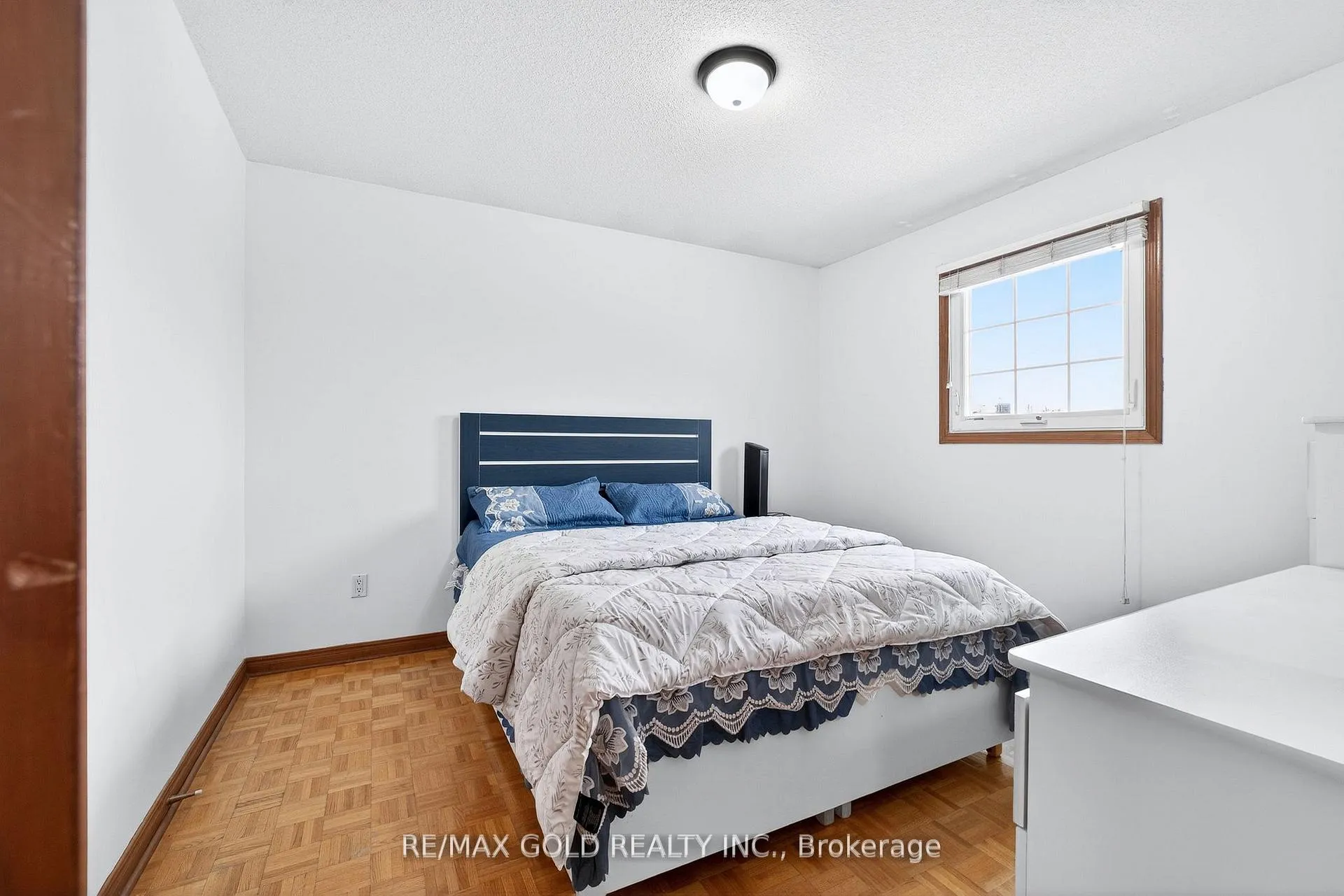 Photo 20 of 16 Rodwell Court, Brampton, Fletcher's Creek South — HOMEH