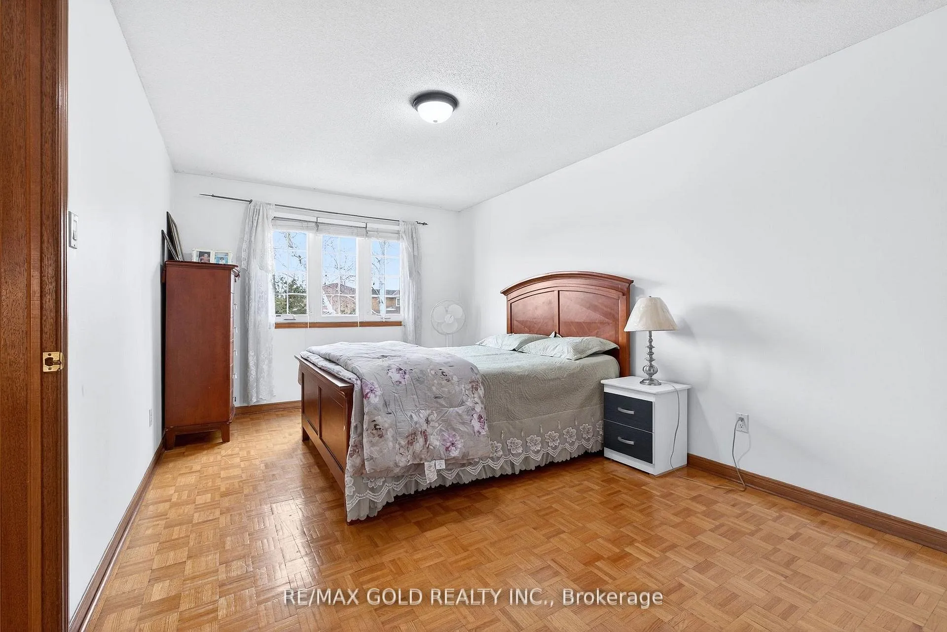 Photo 24 of 16 Rodwell Court, Brampton, Fletcher's Creek South — HOMEH