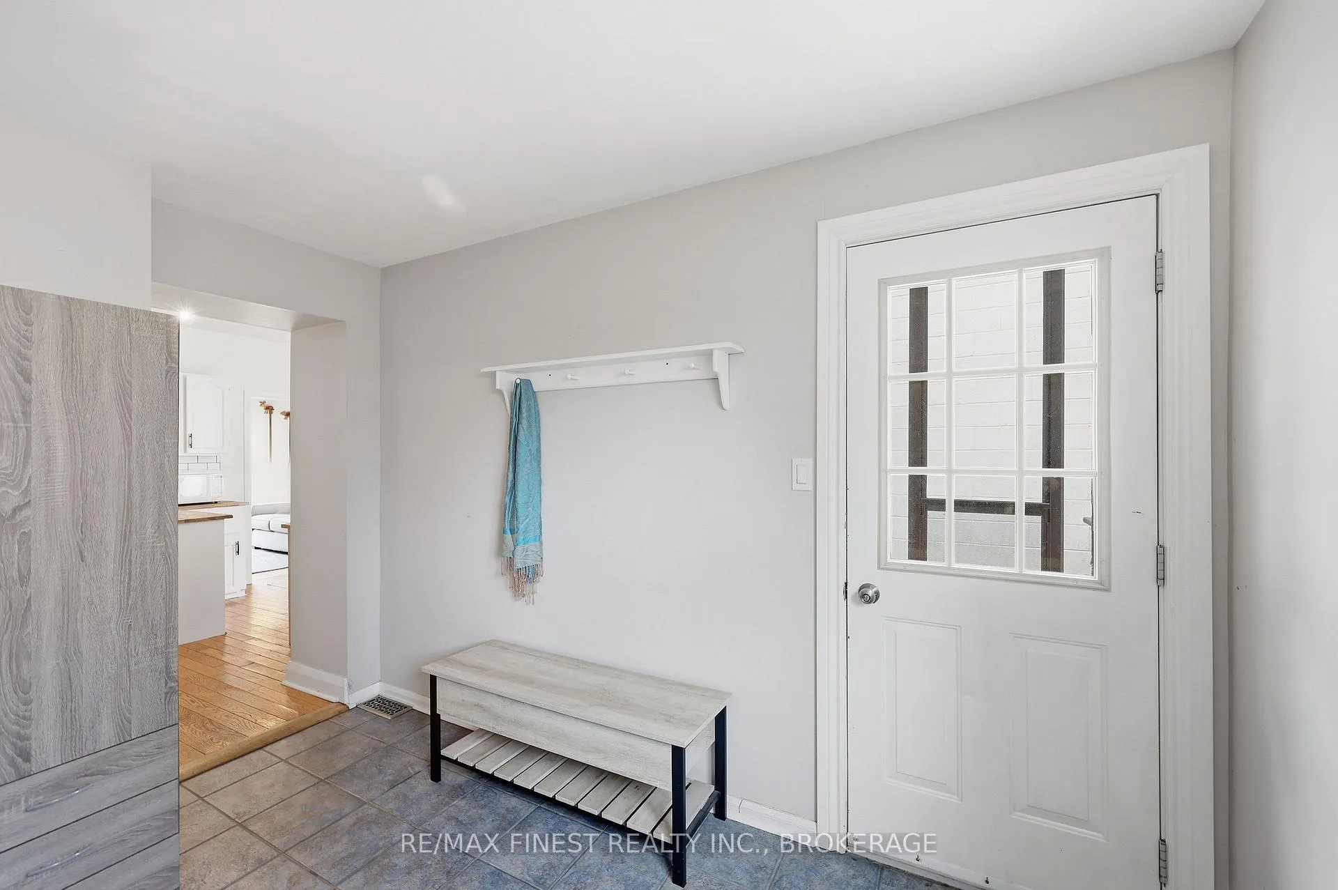 Photo 17 of 137 Stephen Street, Kingston, East of Sir John A. Blvd — HOMEH