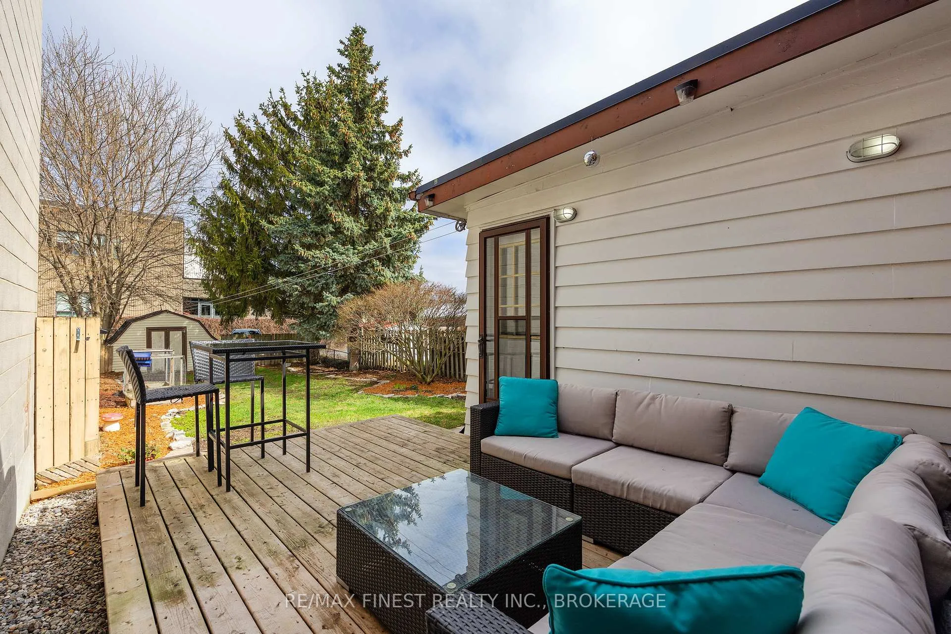 Photo 27 of 137 Stephen Street, Kingston, East of Sir John A. Blvd — HOMEH