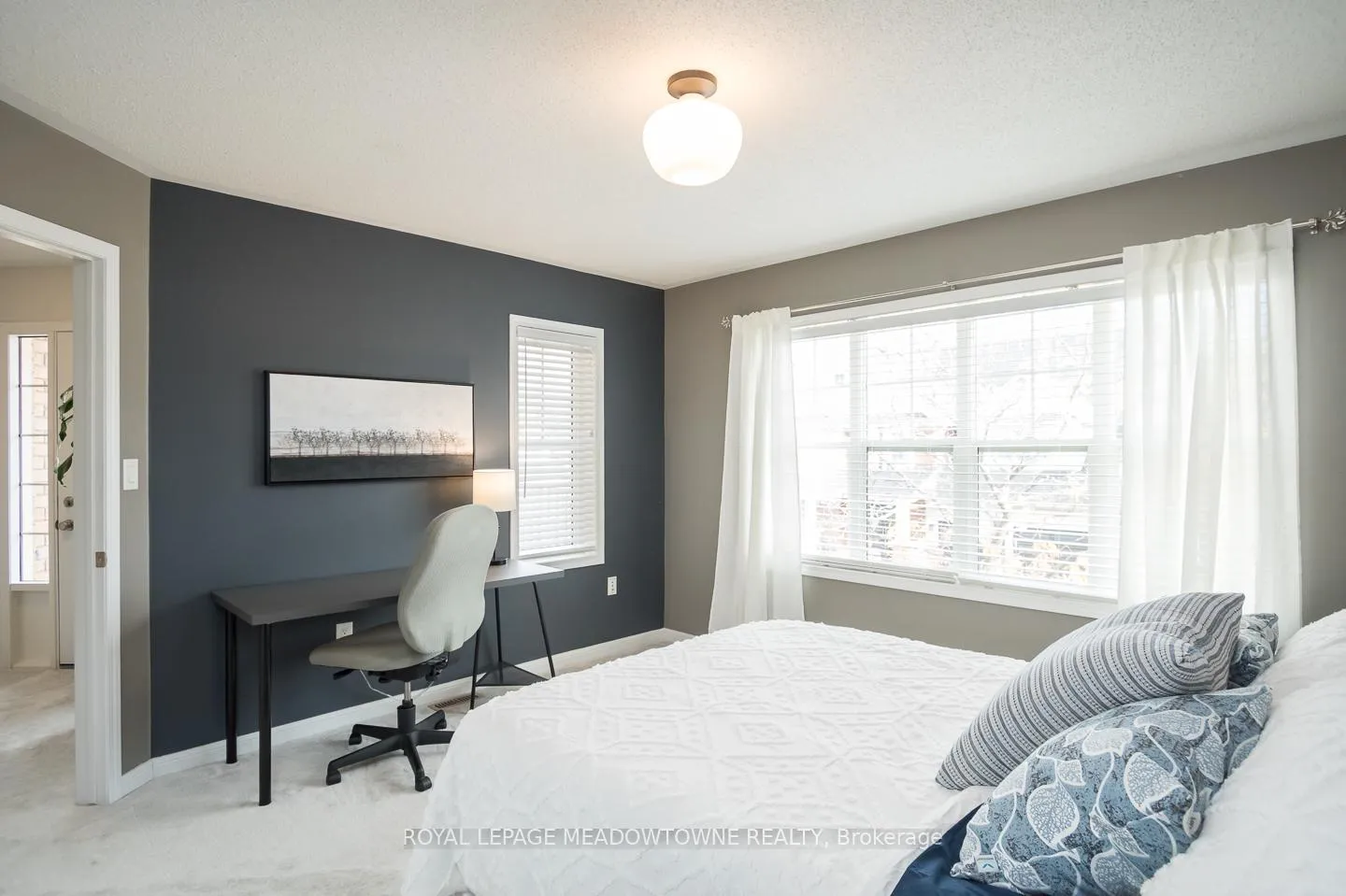 Photo 20 of 720 Lingen Crescent, Milton, Coates — HOMEH