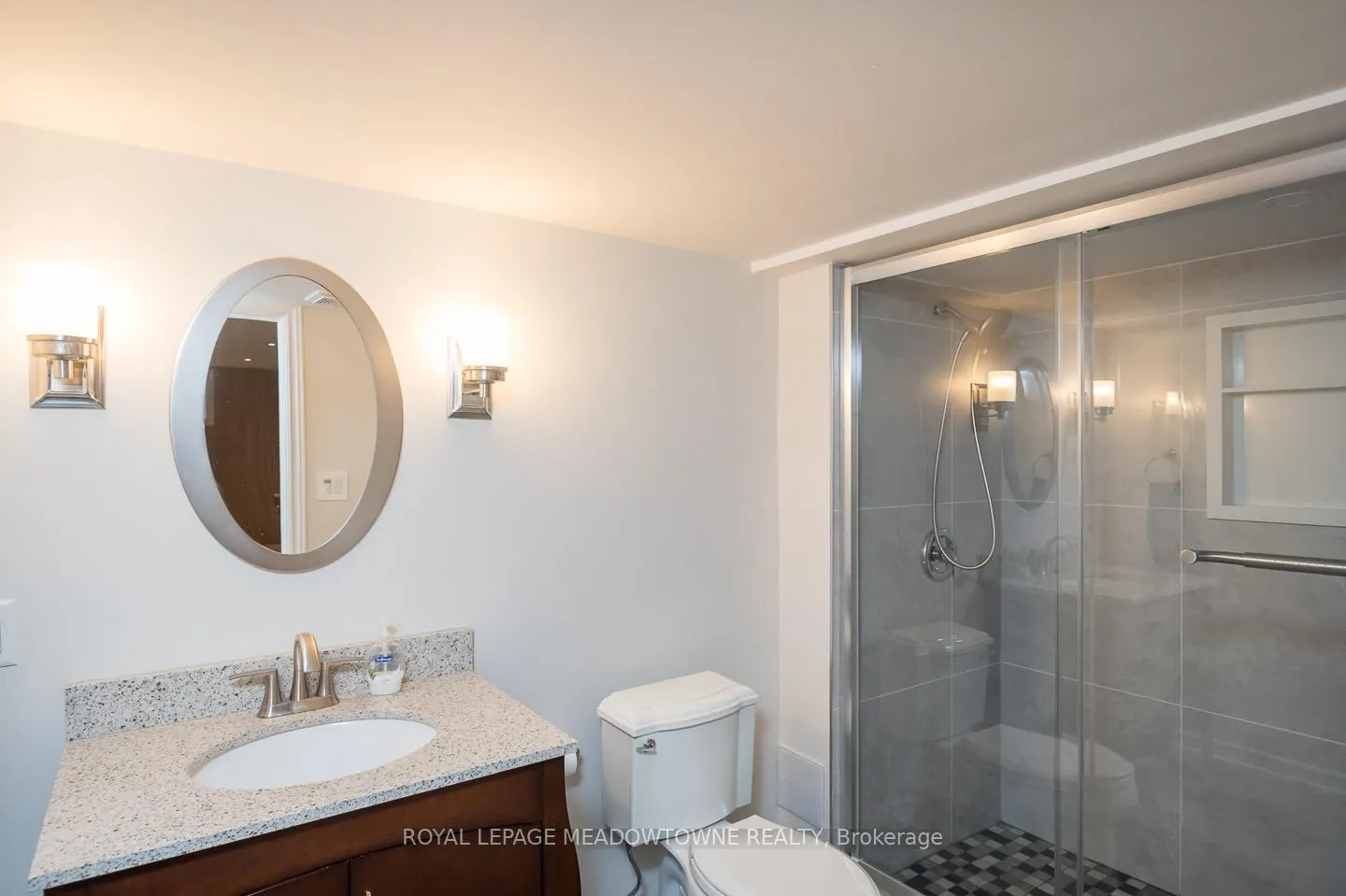 Photo 34 of 720 Lingen Crescent, Milton, Coates — HOMEH