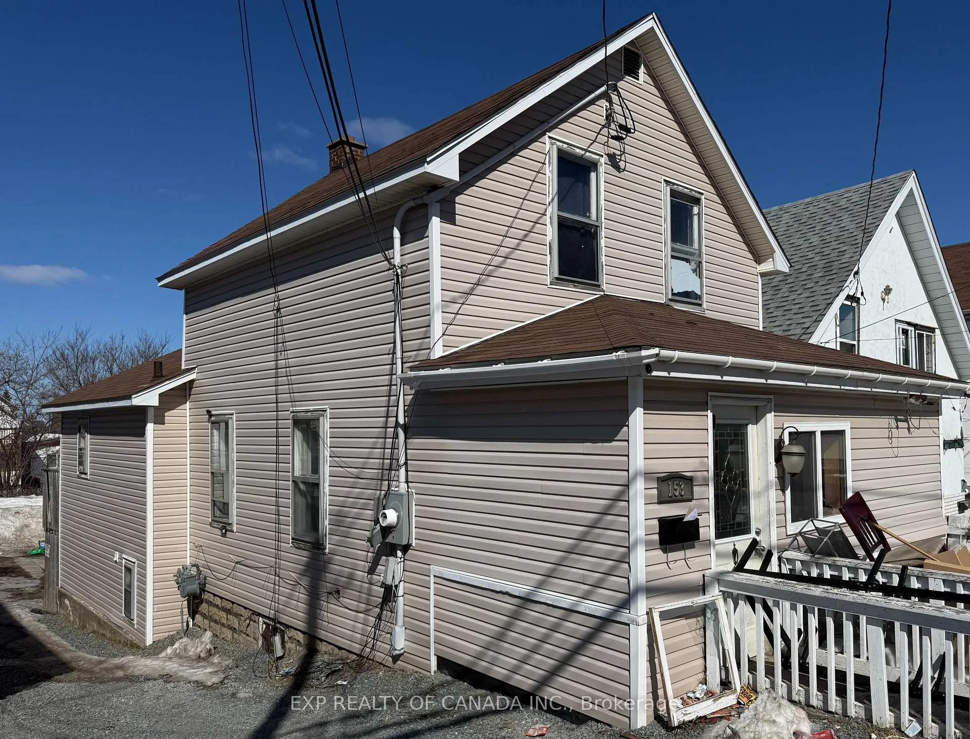 Front of 153 Pine Street N