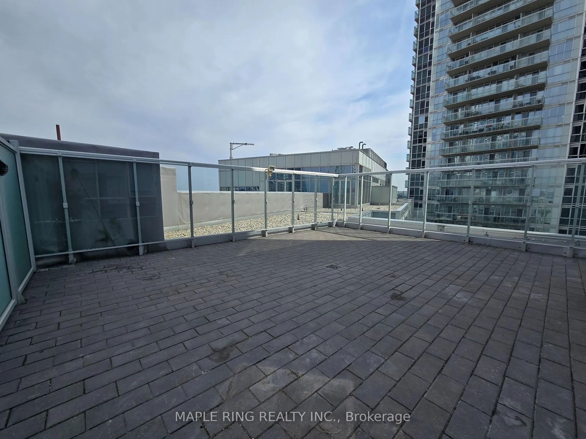 Photo 2 of Unit 708, 2916 Highway Road, Vaughan, Concord — HOMEH