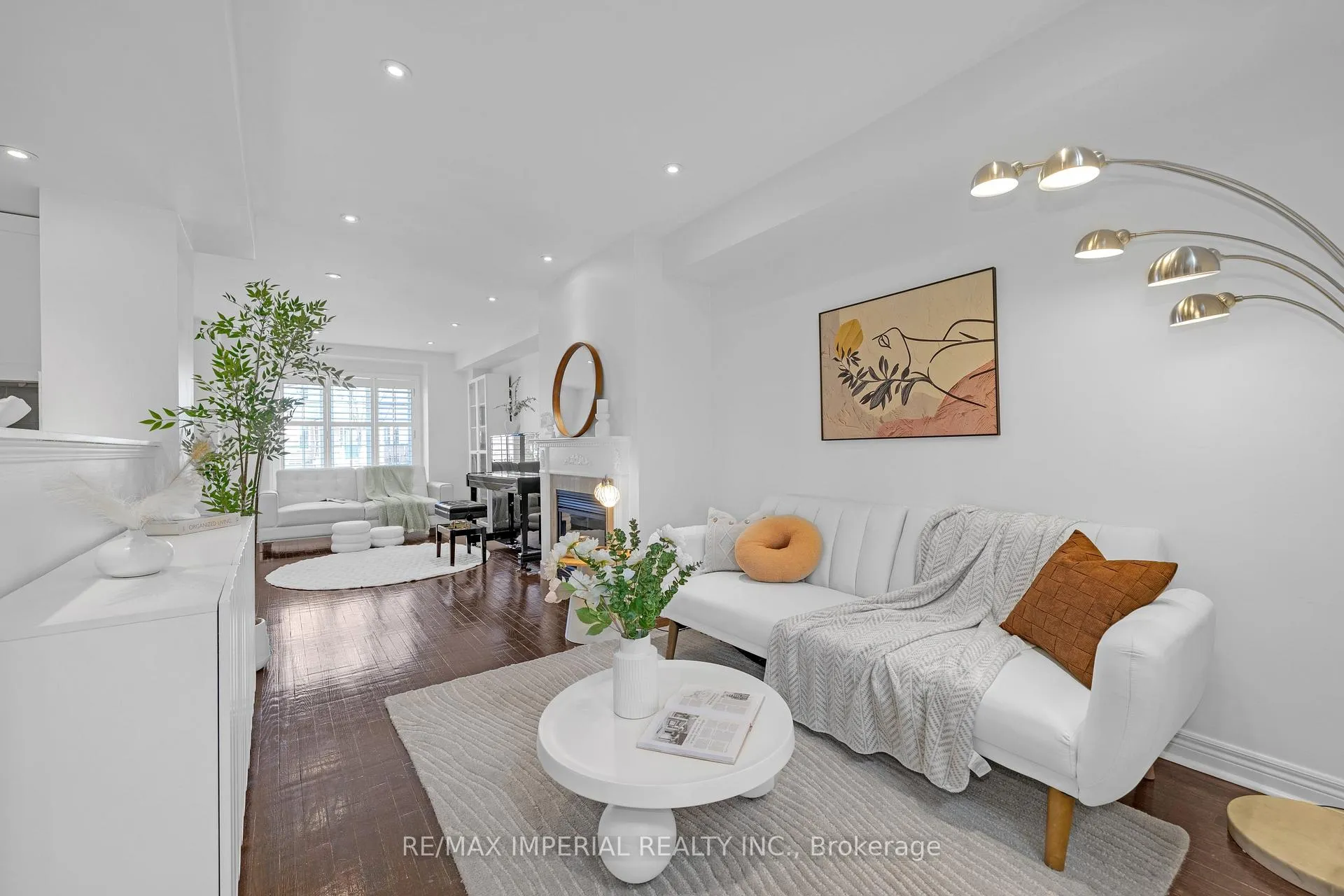 Photo 12 of 393 Bur Oak Avenue, Markham, Berczy — HOMEH