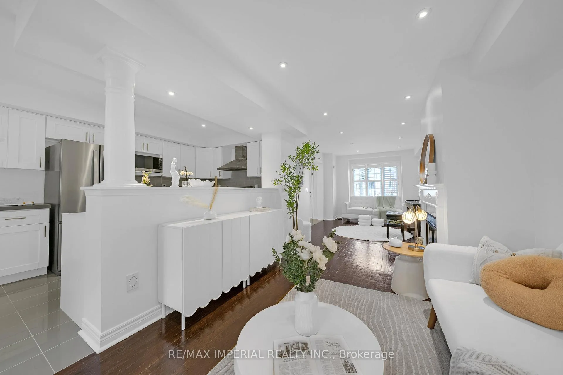 Photo 13 of 393 Bur Oak Avenue, Markham, Berczy — HOMEH