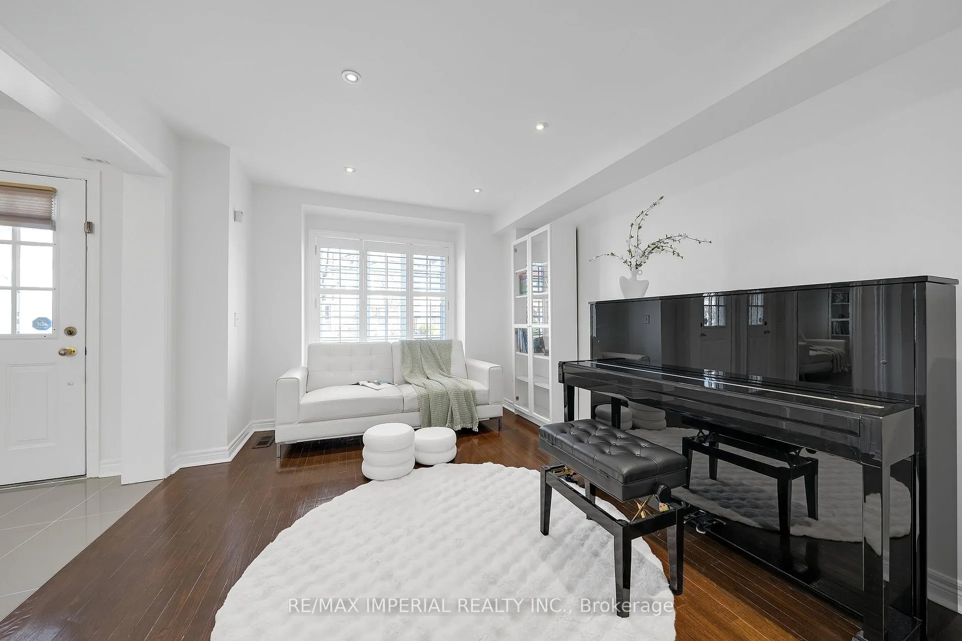 Photo 16 of 393 Bur Oak Avenue, Markham, Berczy — HOMEH