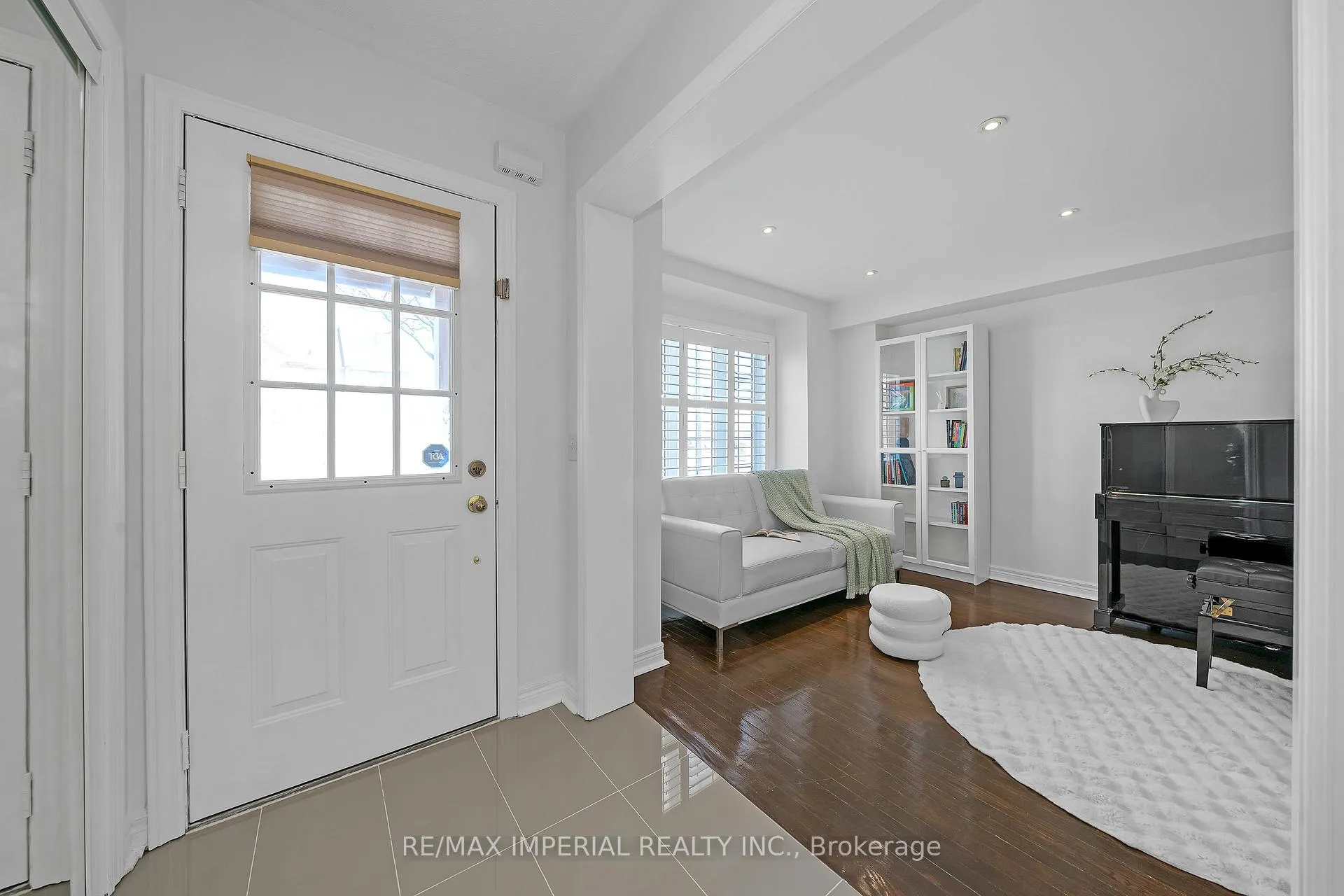 Photo 21 of 393 Bur Oak Avenue, Markham, Berczy — HOMEH