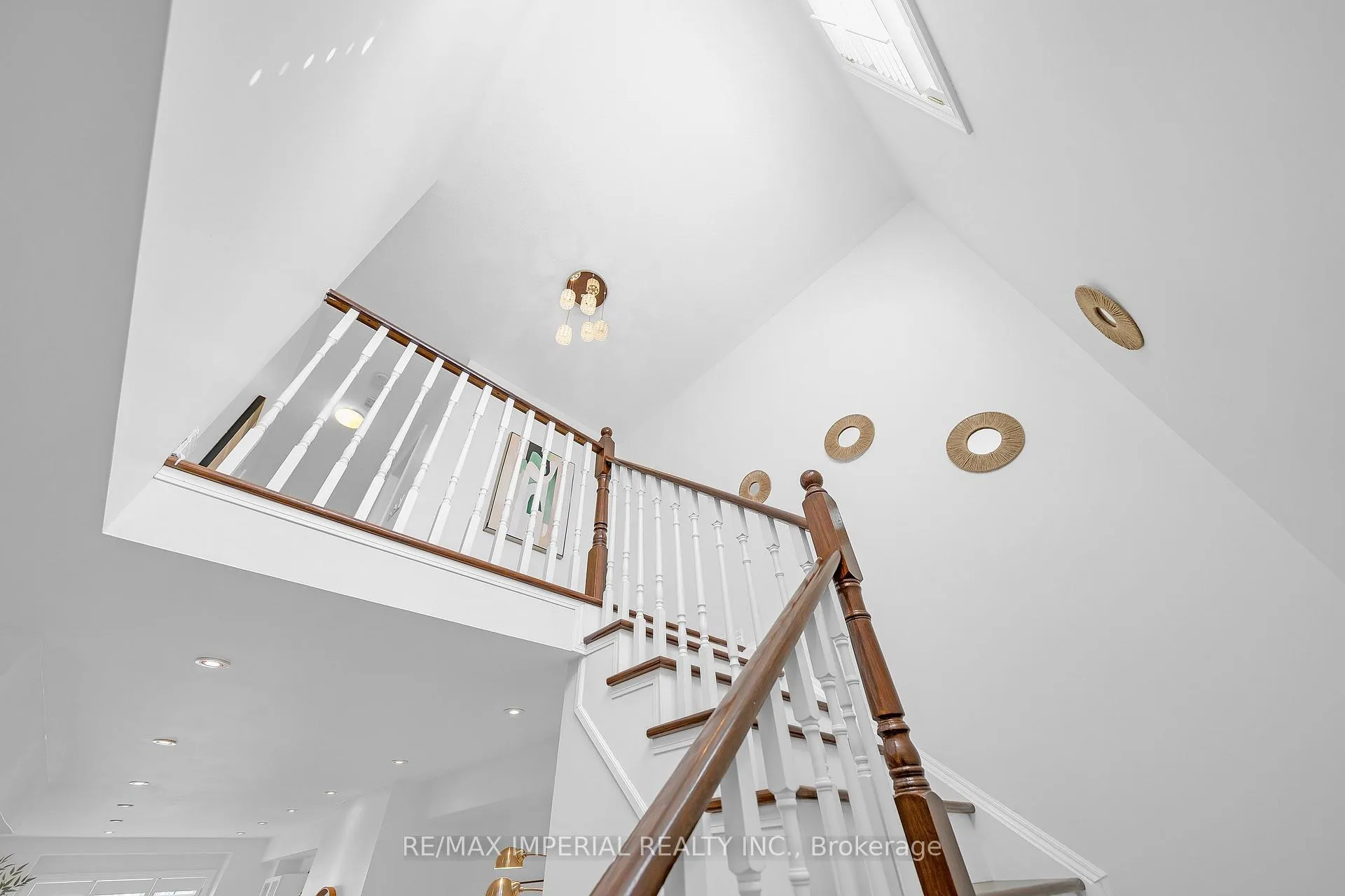 Photo 24 of 393 Bur Oak Avenue, Markham, Berczy — HOMEH