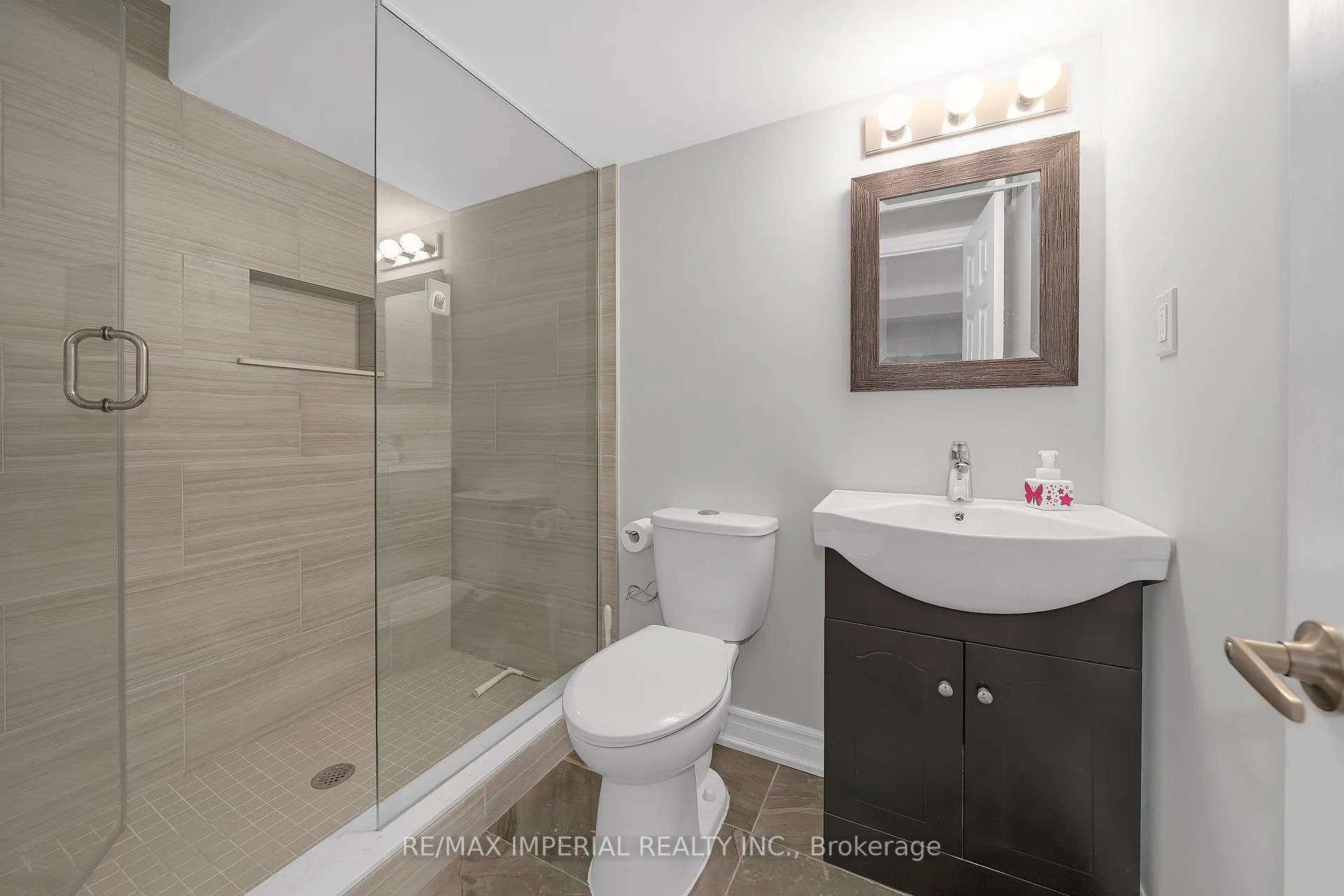 Photo 40 of 393 Bur Oak Avenue, Markham, Berczy — HOMEH