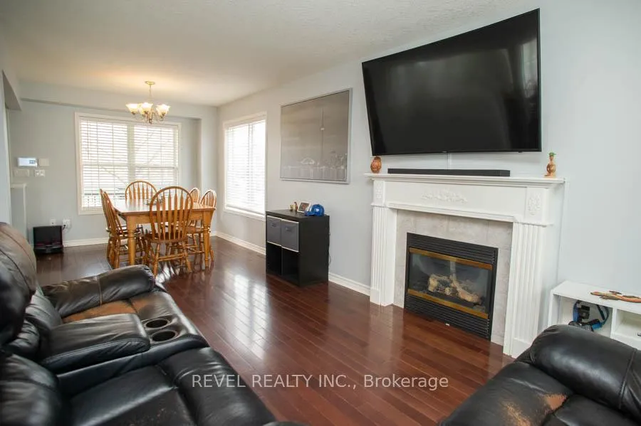 Photo 10 of 47 Stowe Terrace, Brantford, Shellard Lane — HOMEH