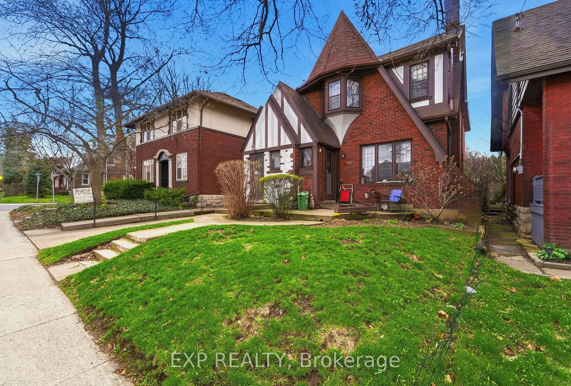 Photo 3 of 509 Aberdeen Avenue, Hamilton, Kirkendall — HOMEH
