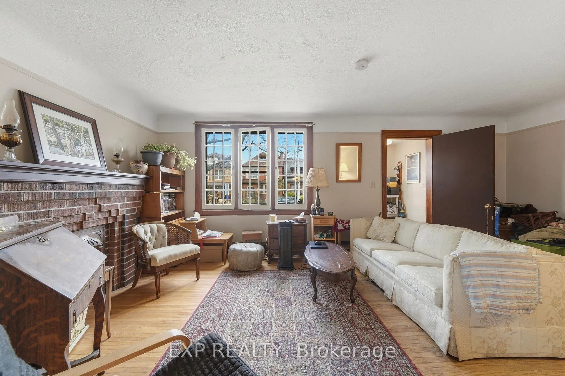 Photo 7 of 509 Aberdeen Avenue, Hamilton, Kirkendall — HOMEH
