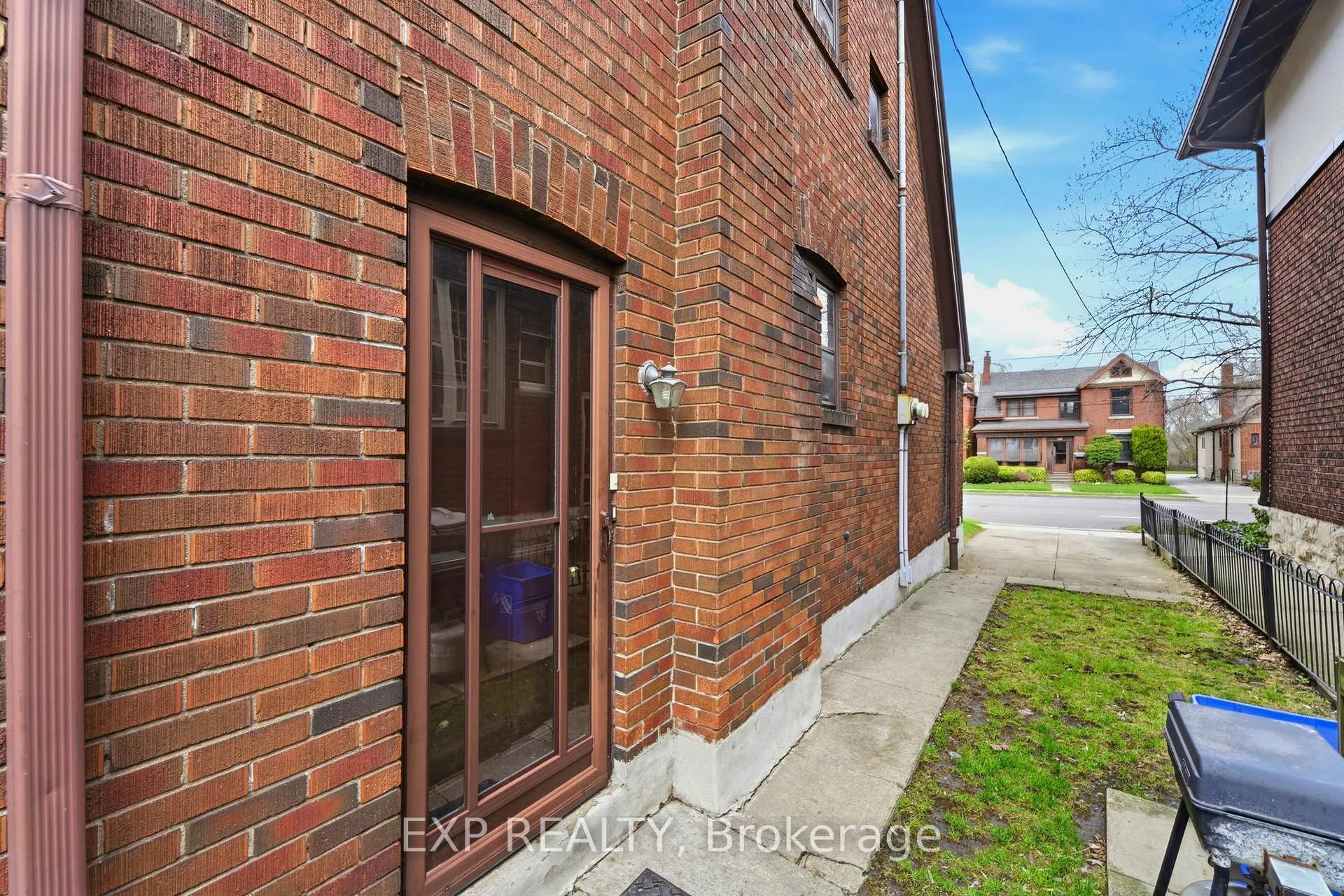 Photo 22 of 509 Aberdeen Avenue, Hamilton, Kirkendall — HOMEH