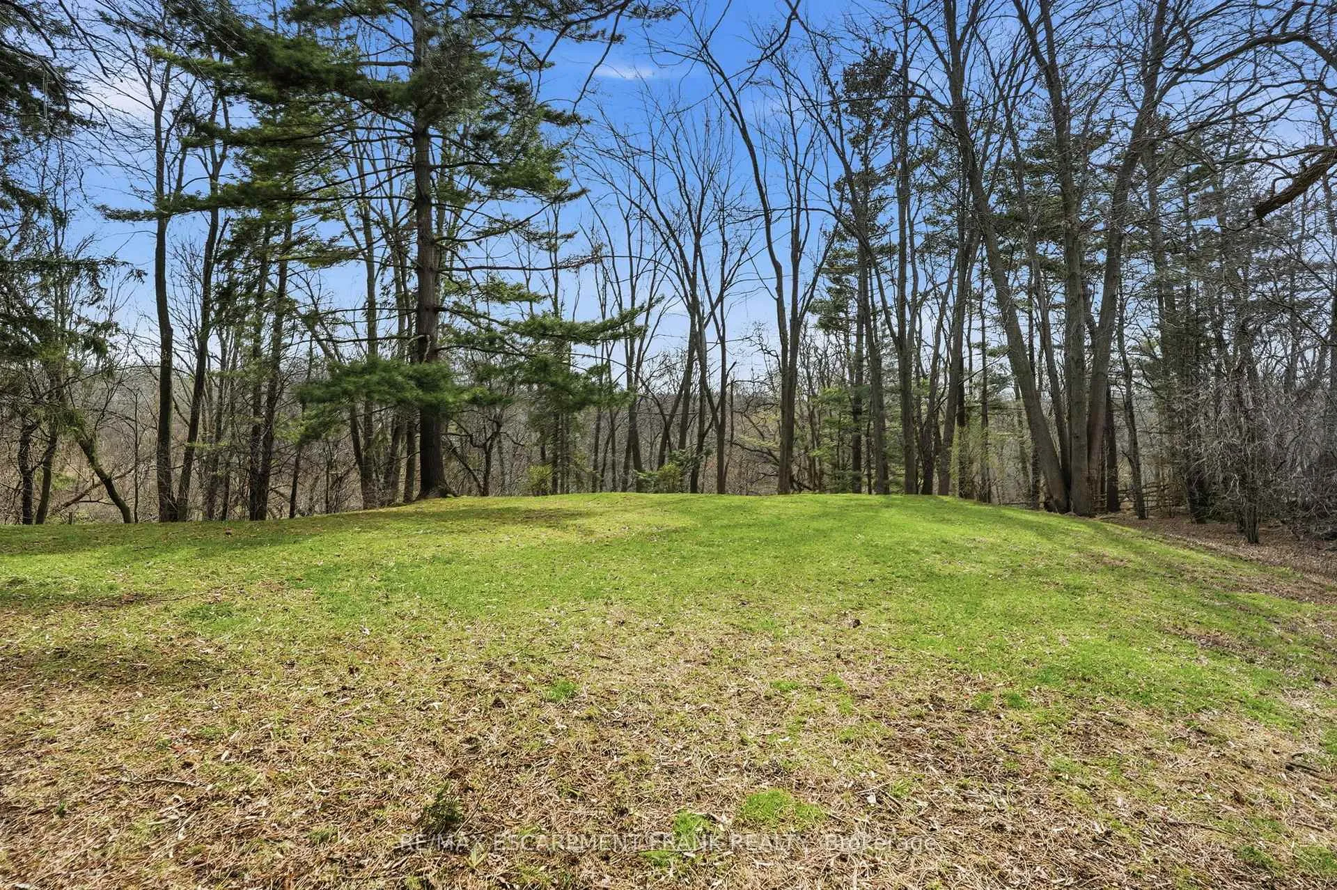 Photo 41 of 1266 Scenic Drive, Hamilton, Iroquoia Heights — HOMEH