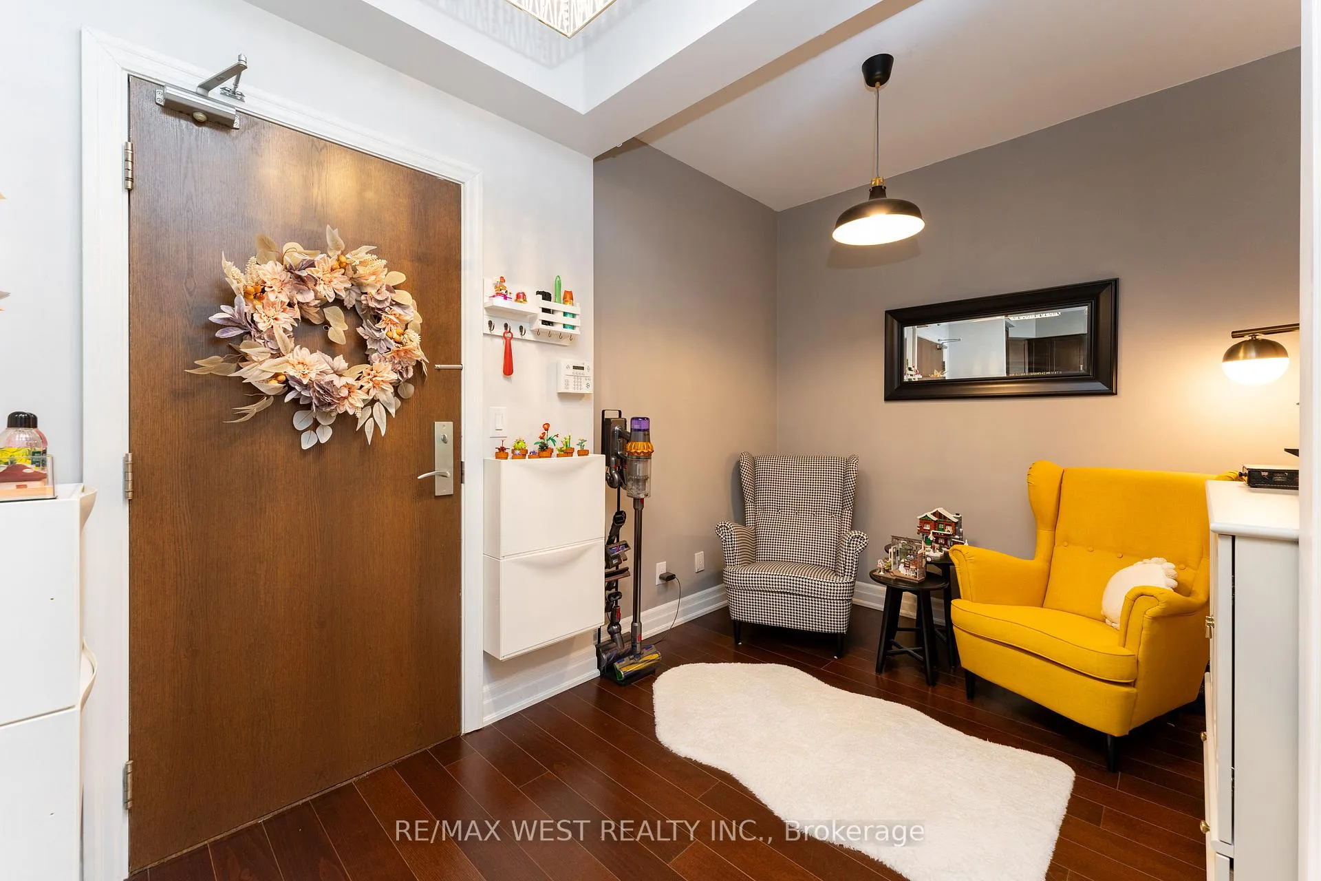 Photo 3 of Unit 230, 111 Civic Square Gate, Aurora, Bayview Wellington — HOMEH