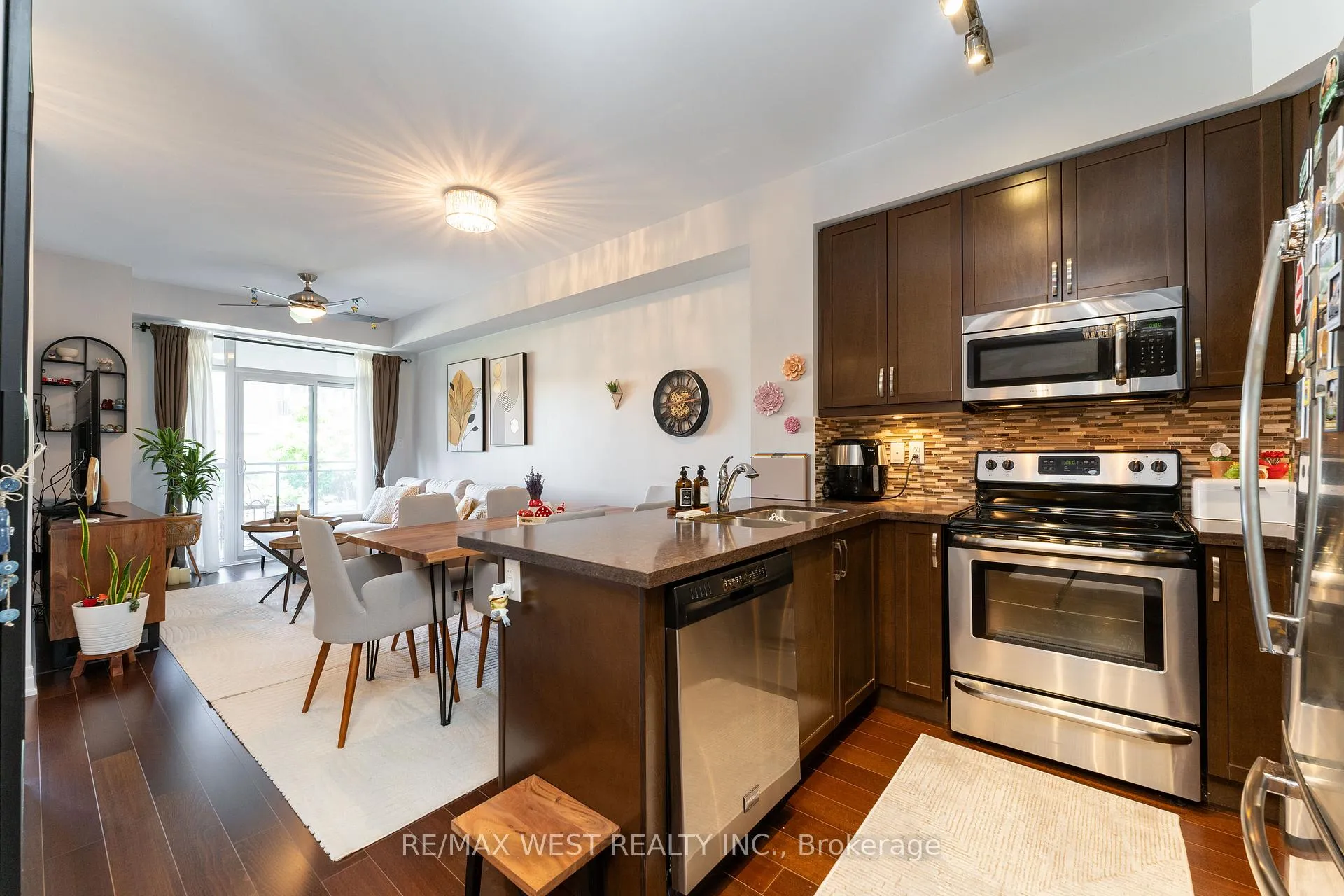 Photo 4 of Unit 230, 111 Civic Square Gate, Aurora, Bayview Wellington — HOMEH