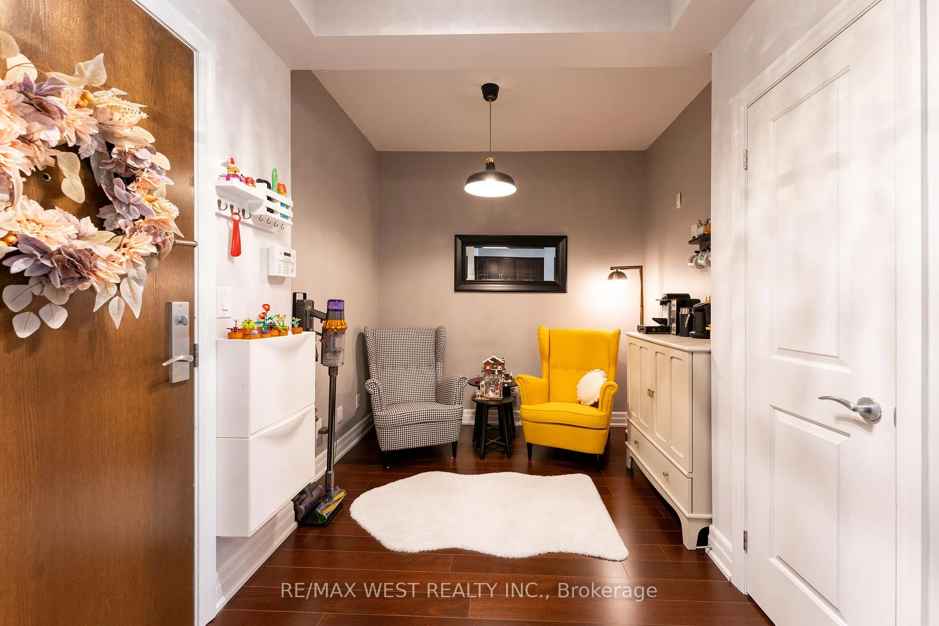 Photo 5 of Unit 230, 111 Civic Square Gate, Aurora, Bayview Wellington — HOMEH